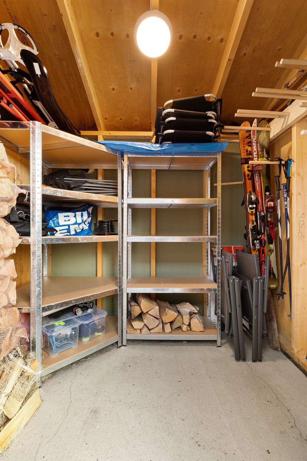 Utvendig bod Galleribilde