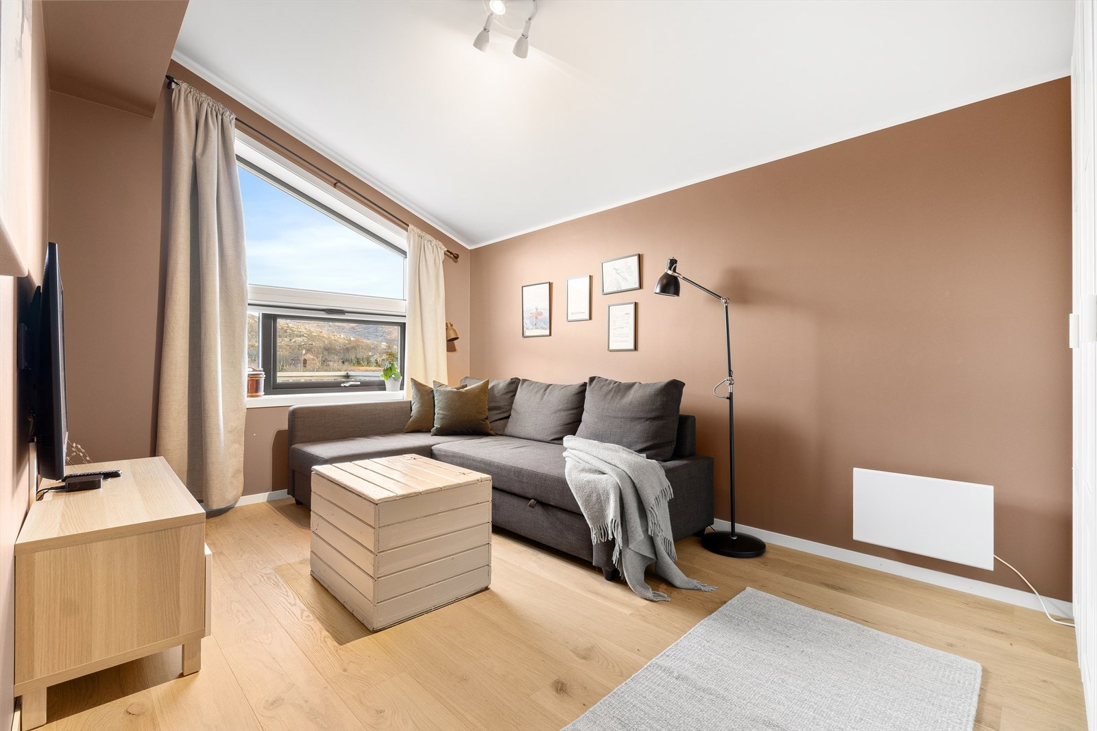 Loftstue/ Soverom 4. Romslig og flott. Galleribilde