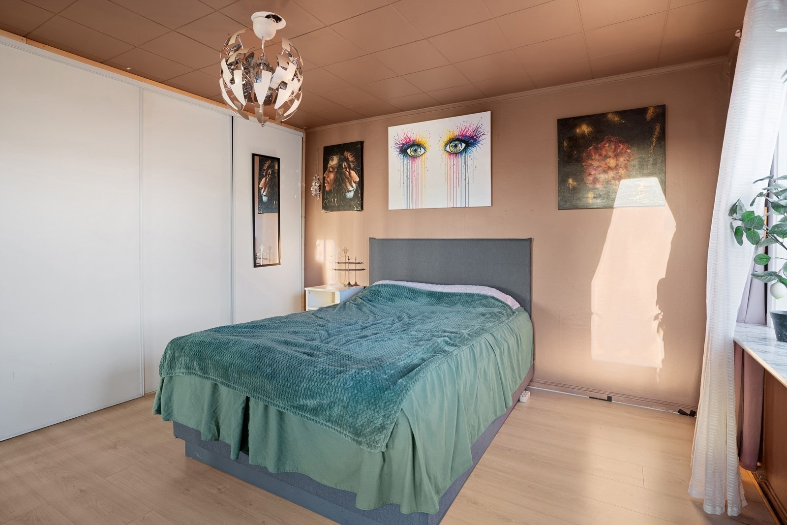 Soverommet er ikke godkjent og er søknadspliktig hos kommunen. Galleribilde