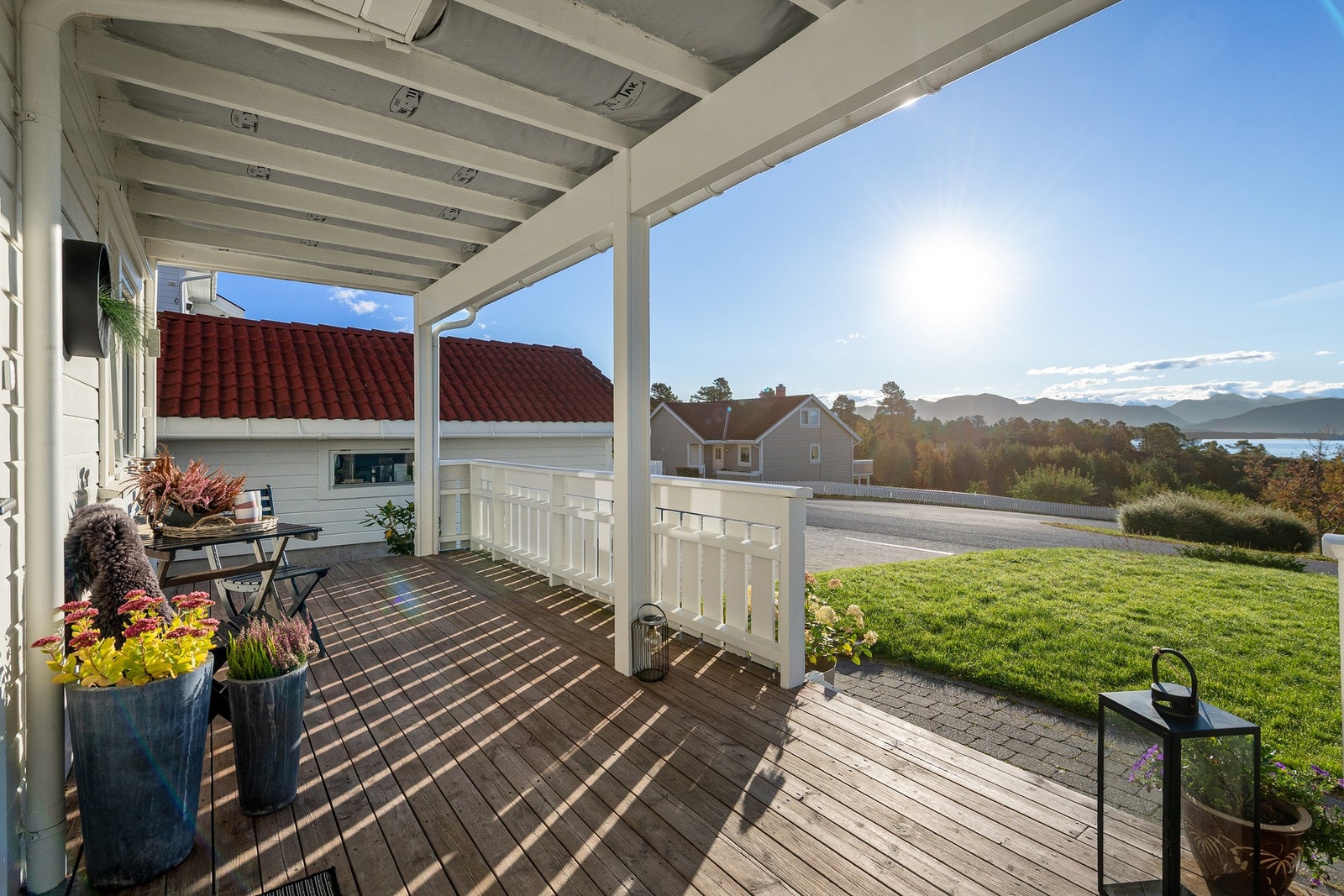 Fin halvpart fra 2007 i meget barnevennlig og rolig gate Galleribilde