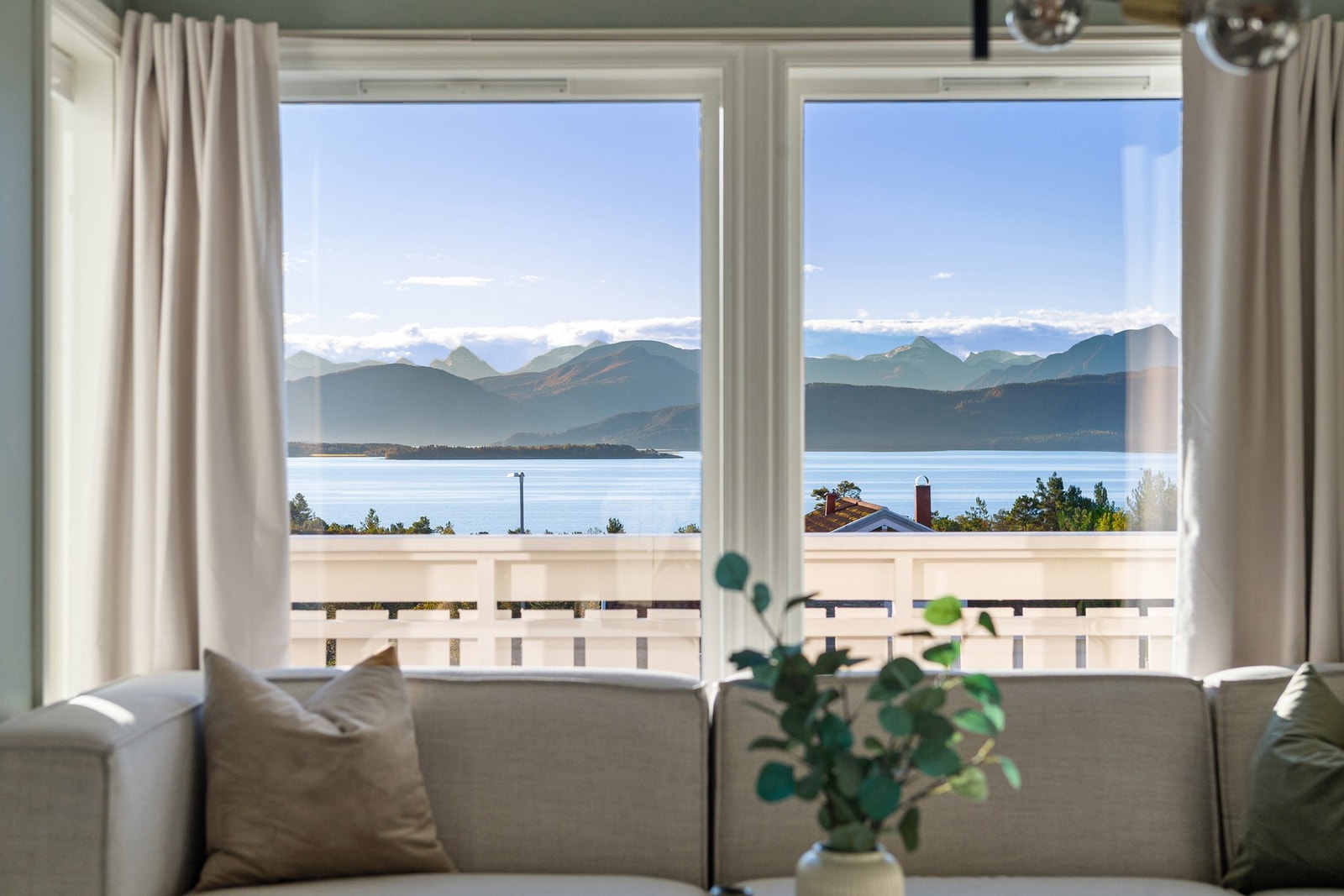 Utsikt fra stue Galleribilde