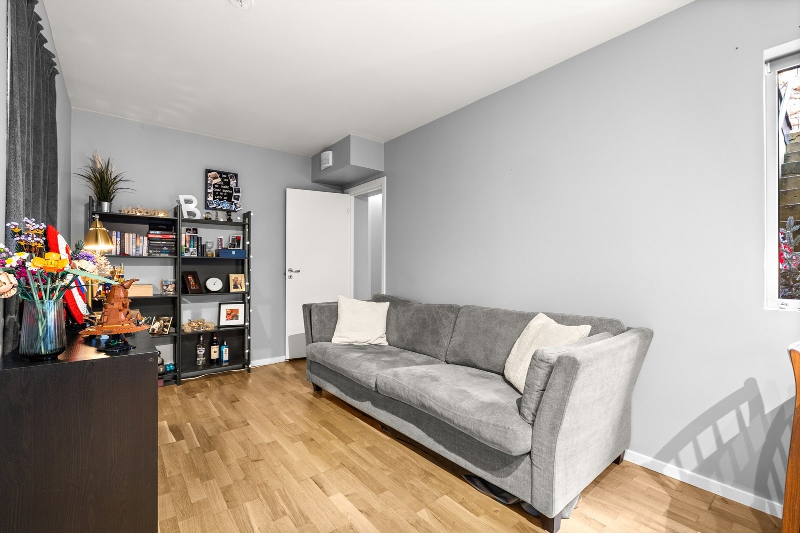 Det gjøres oppmerksom på at hybeldel i kjeller ikke er omsøkt, og er ikke godkjent som rom for varig opphold Galleribilde