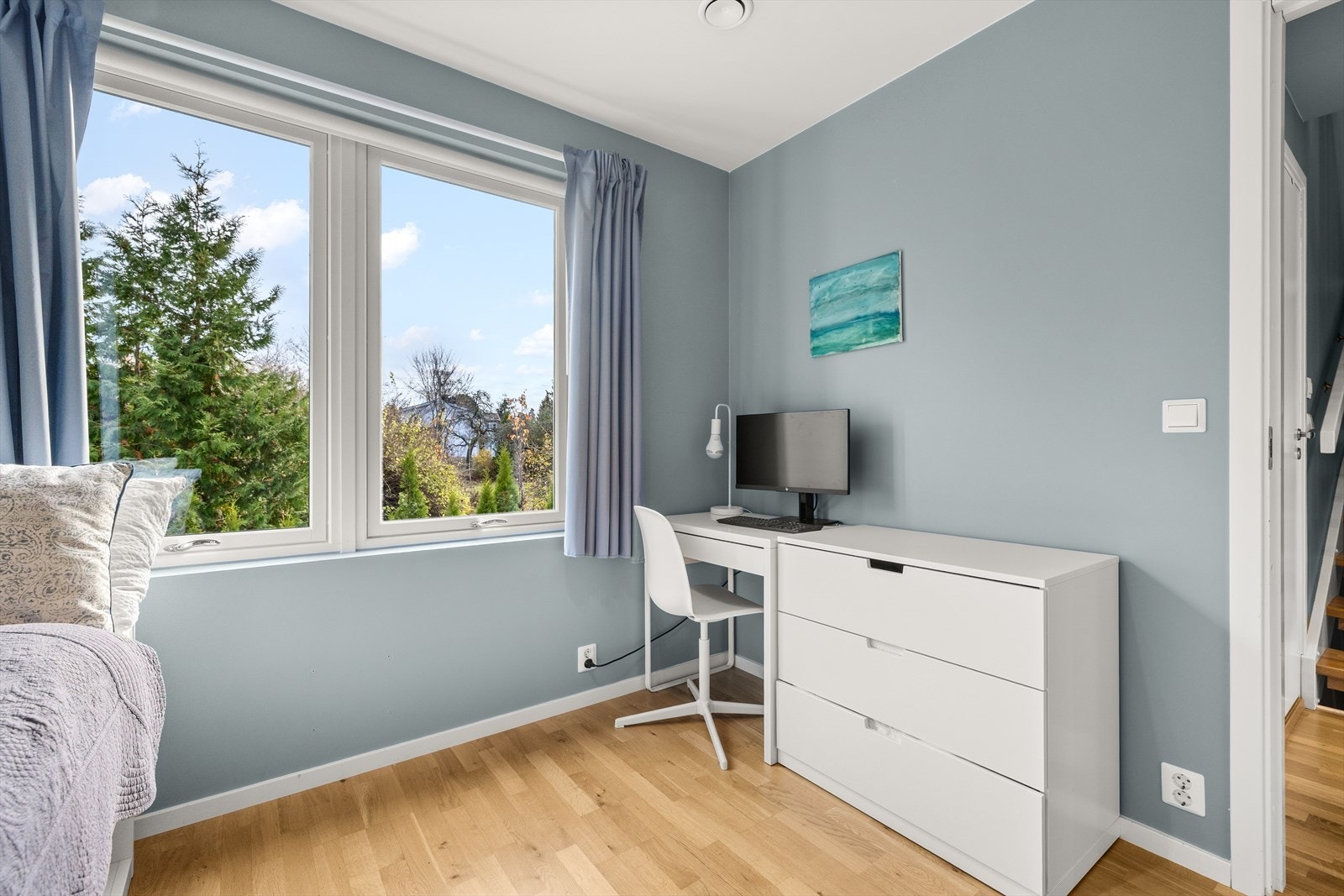 Her får man rikelig med naturlig lys og lite innsyn Galleribilde