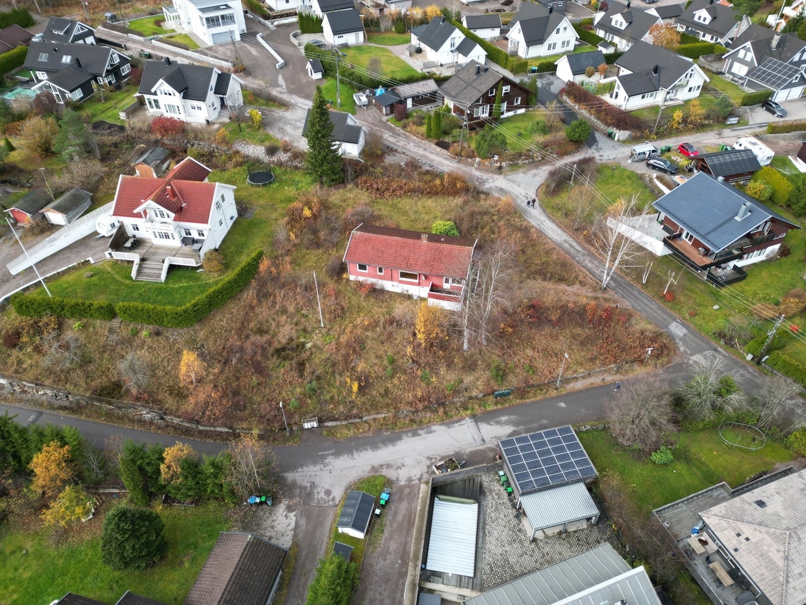 Eiendommen er regulert til: Frittliggende småhusbebyggelse (Feltnavn A). Galleribilde