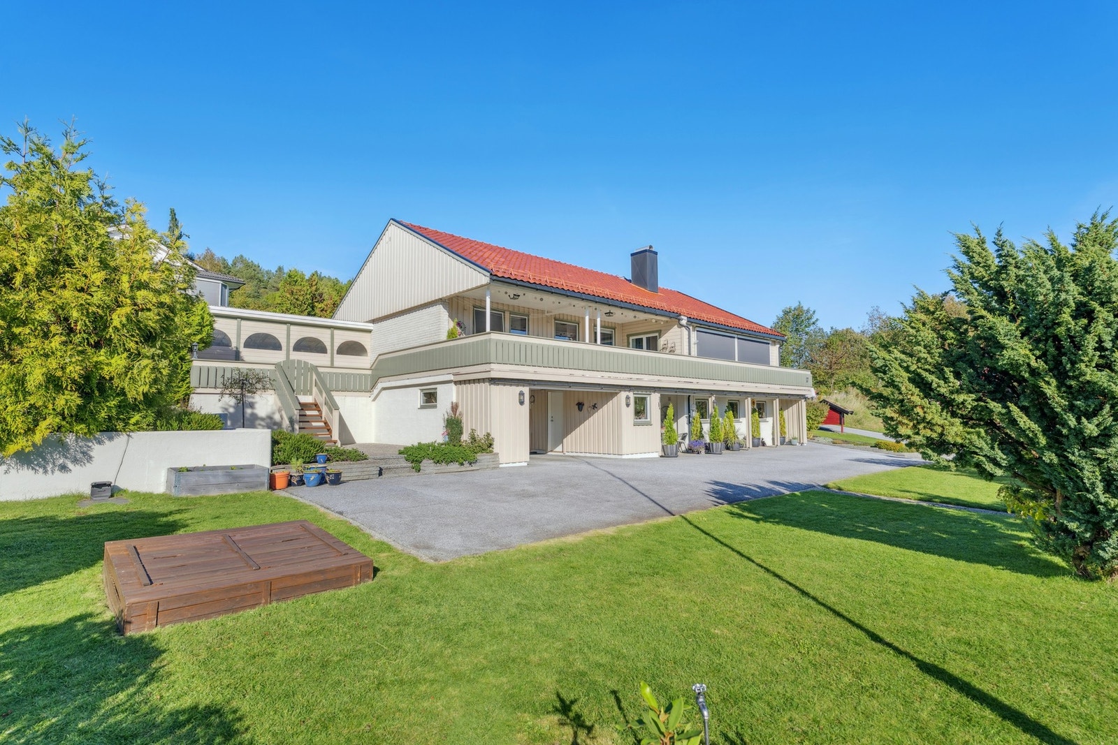 Innholdsrik enebolig fra 1970 Galleribilde