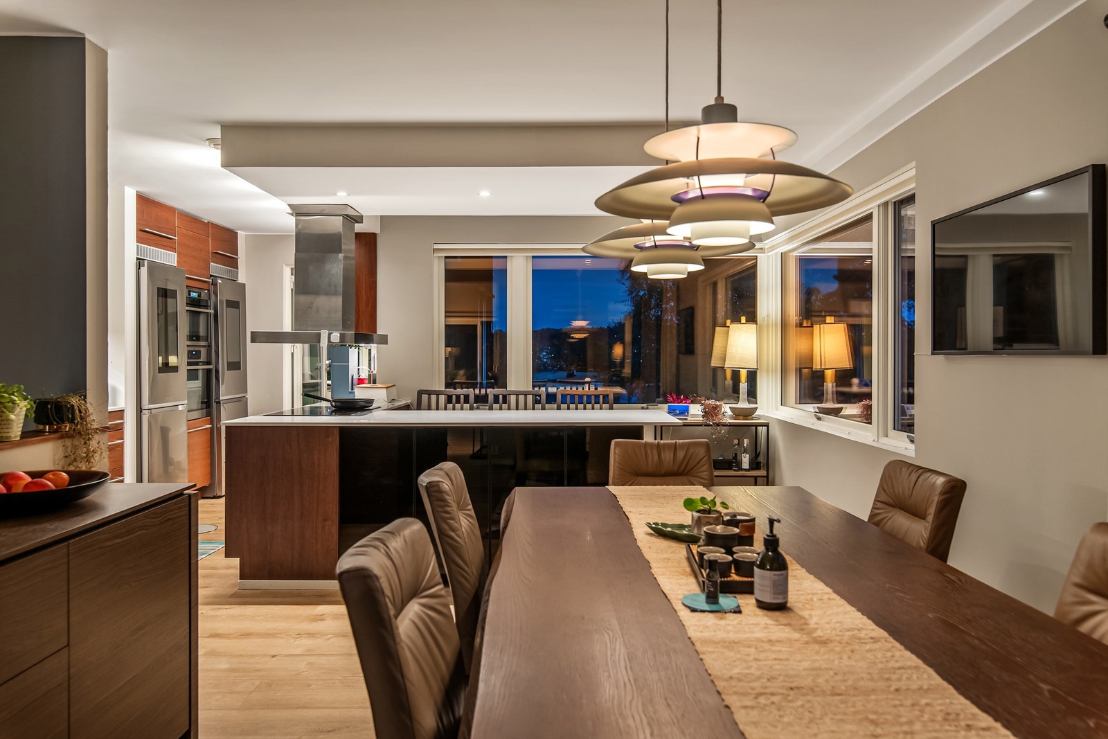 Velkommen til bords. Galleribilde