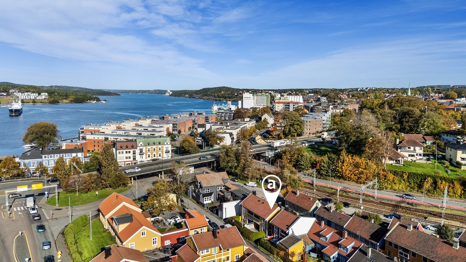 Her bor du sentralt, men likevel tilbaketrukket, med nærhet til alt Moss sentrum har å by på. Galleribilde