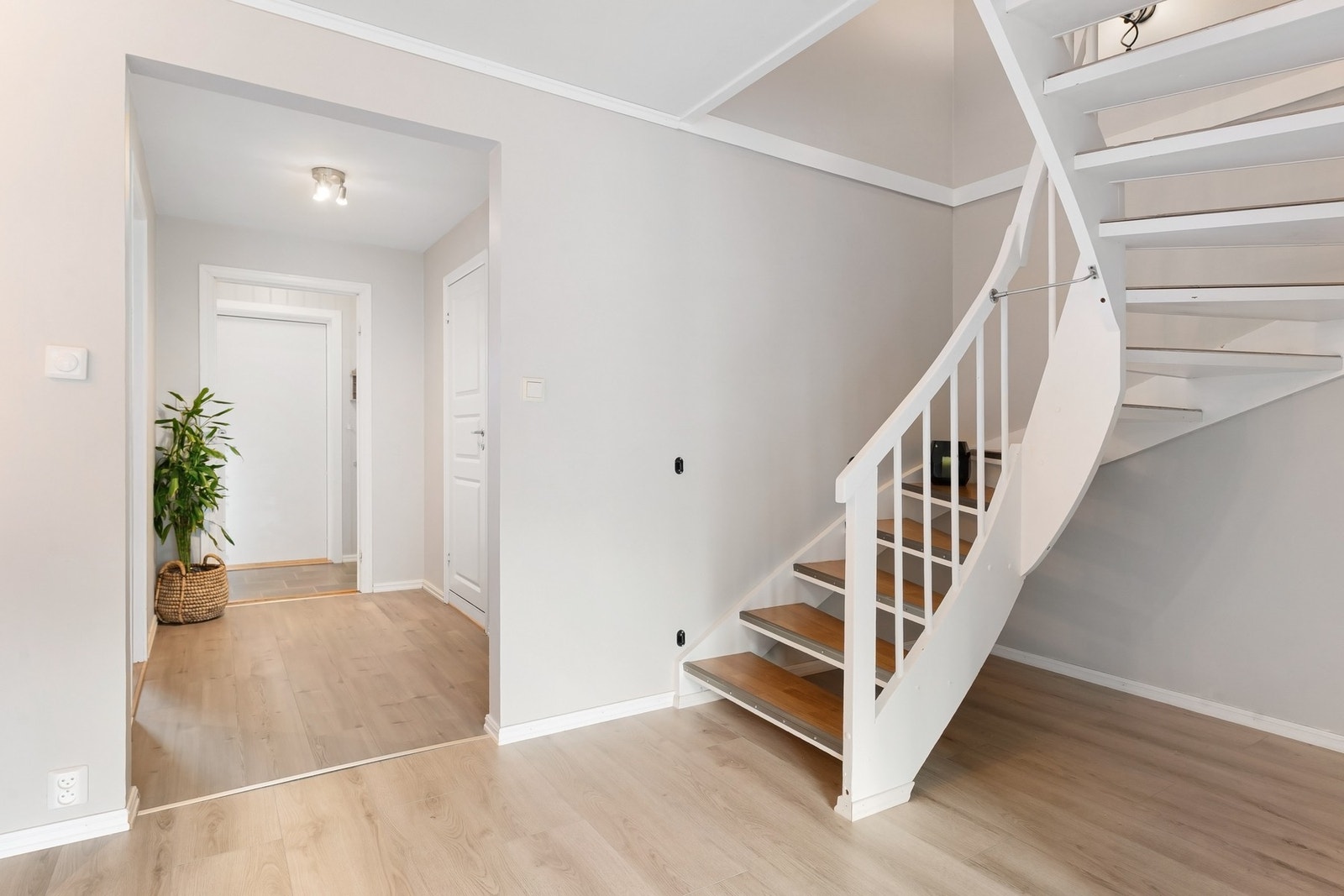 La oss ta turen opp i boligens 2. etasje! Galleribilde