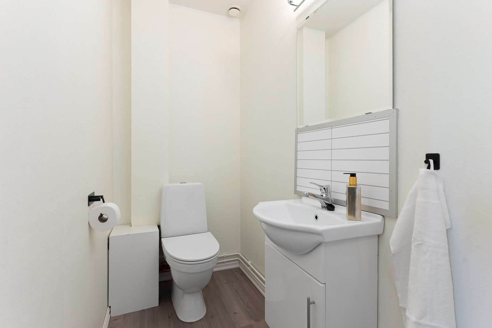 Etasjen har et separat wc. Galleribilde