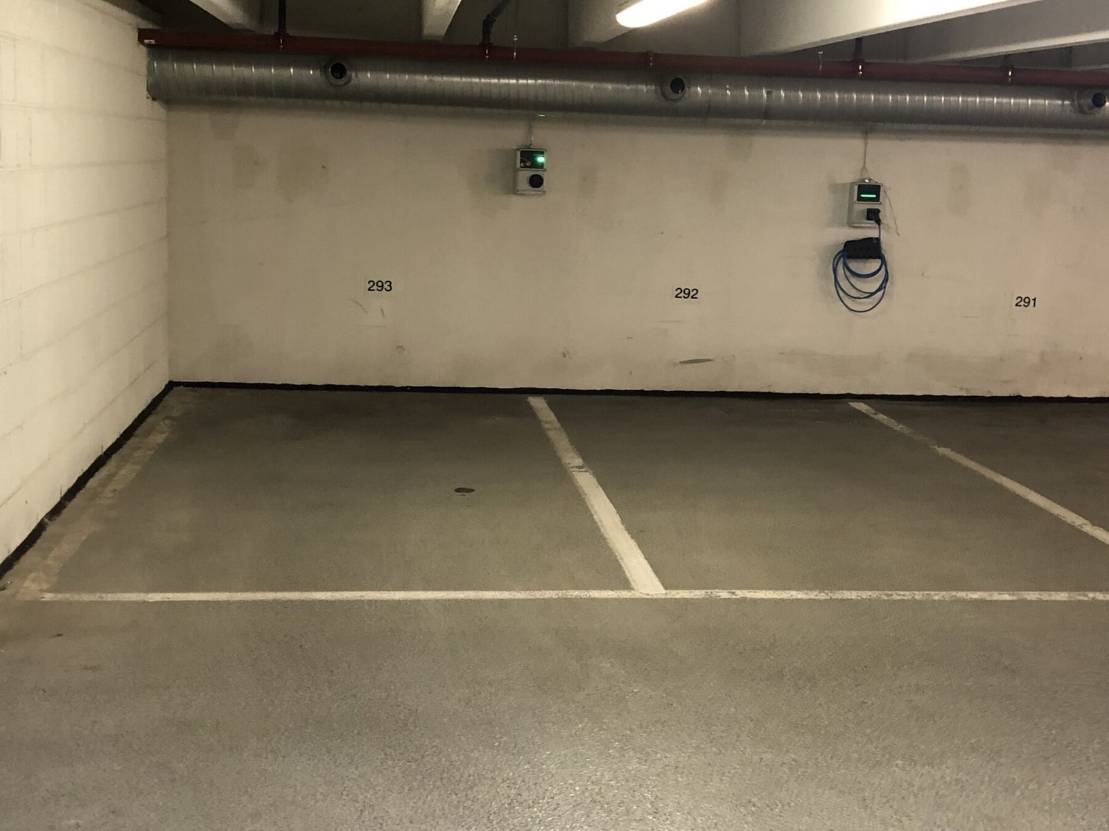 Emma Uhrberg ved EIE eiendomsmegling har gleden av å presentere garasjeplass nr. 293 i Sjølyststranda Garasjesameie! Galleribilde