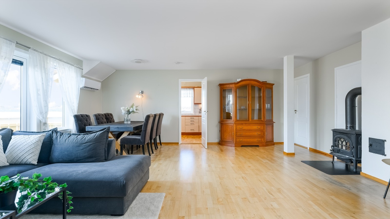 Vedovn som skaper varme og stemning på kjølige dager. Galleribilde