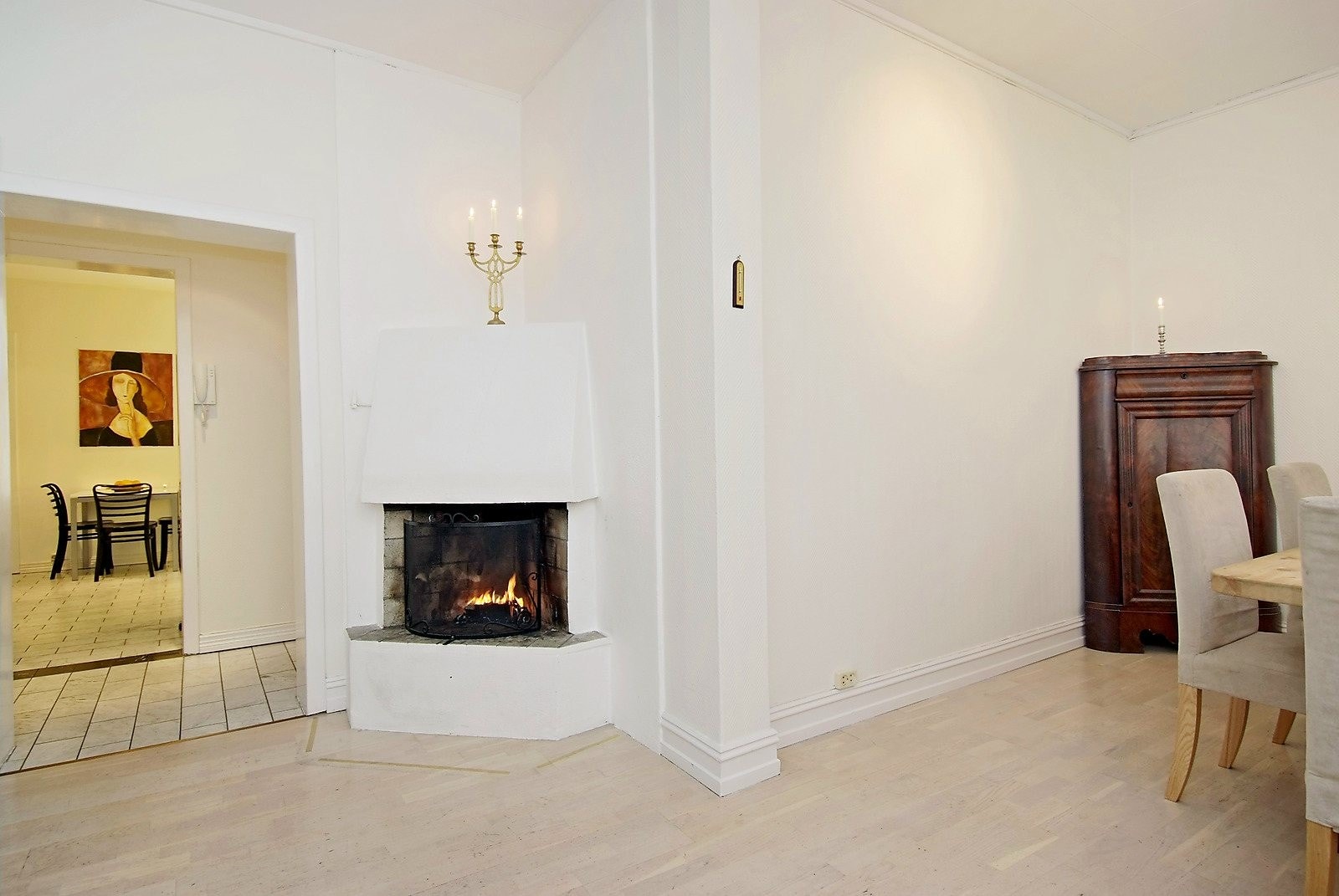 Peis i stuen Galleribilde