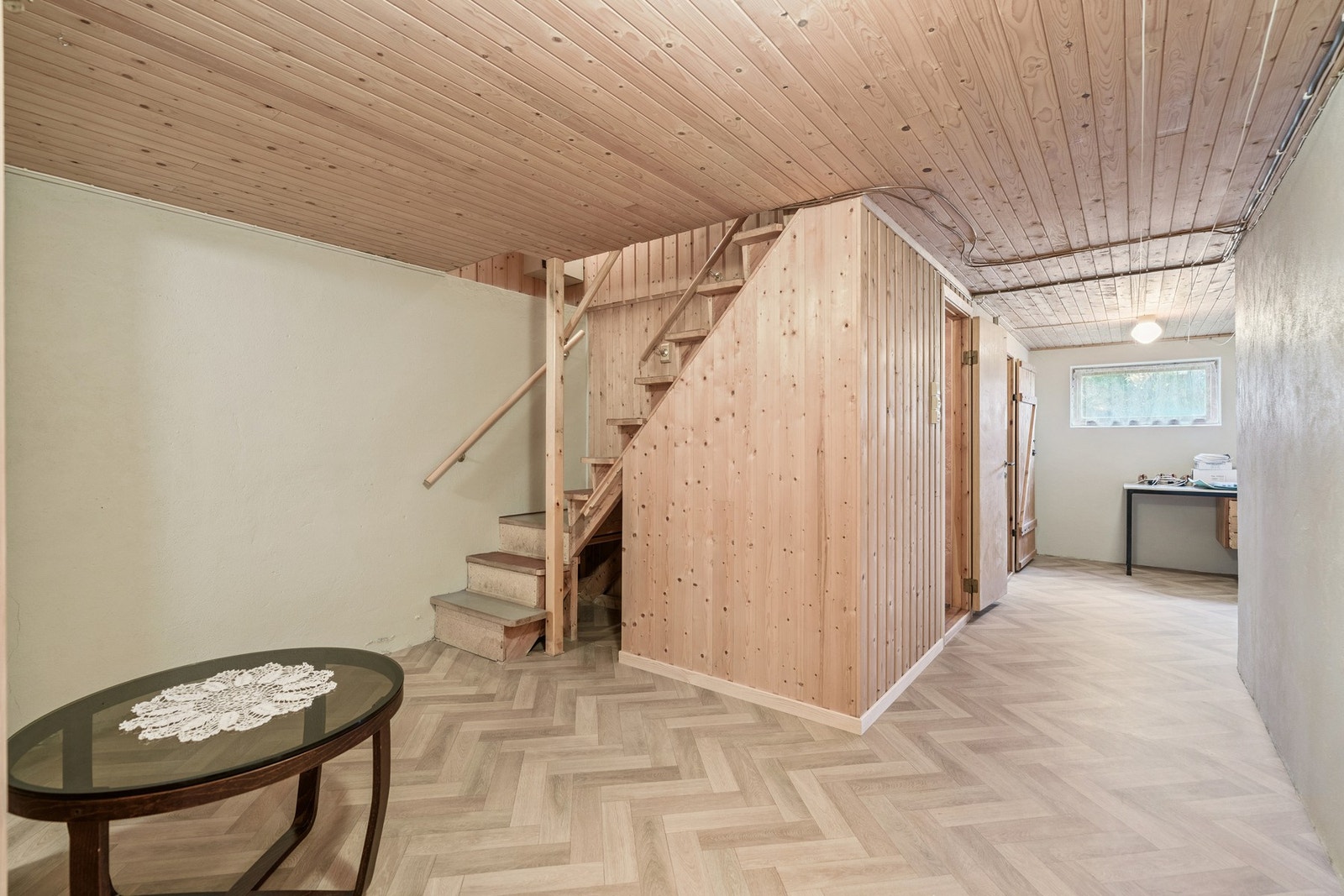 Gang i kjeller Galleribilde