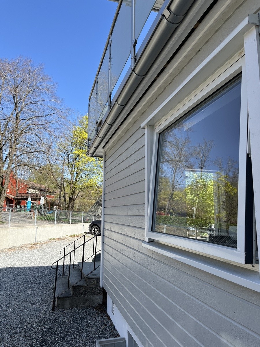 Vindu med utsikt Galleribilde