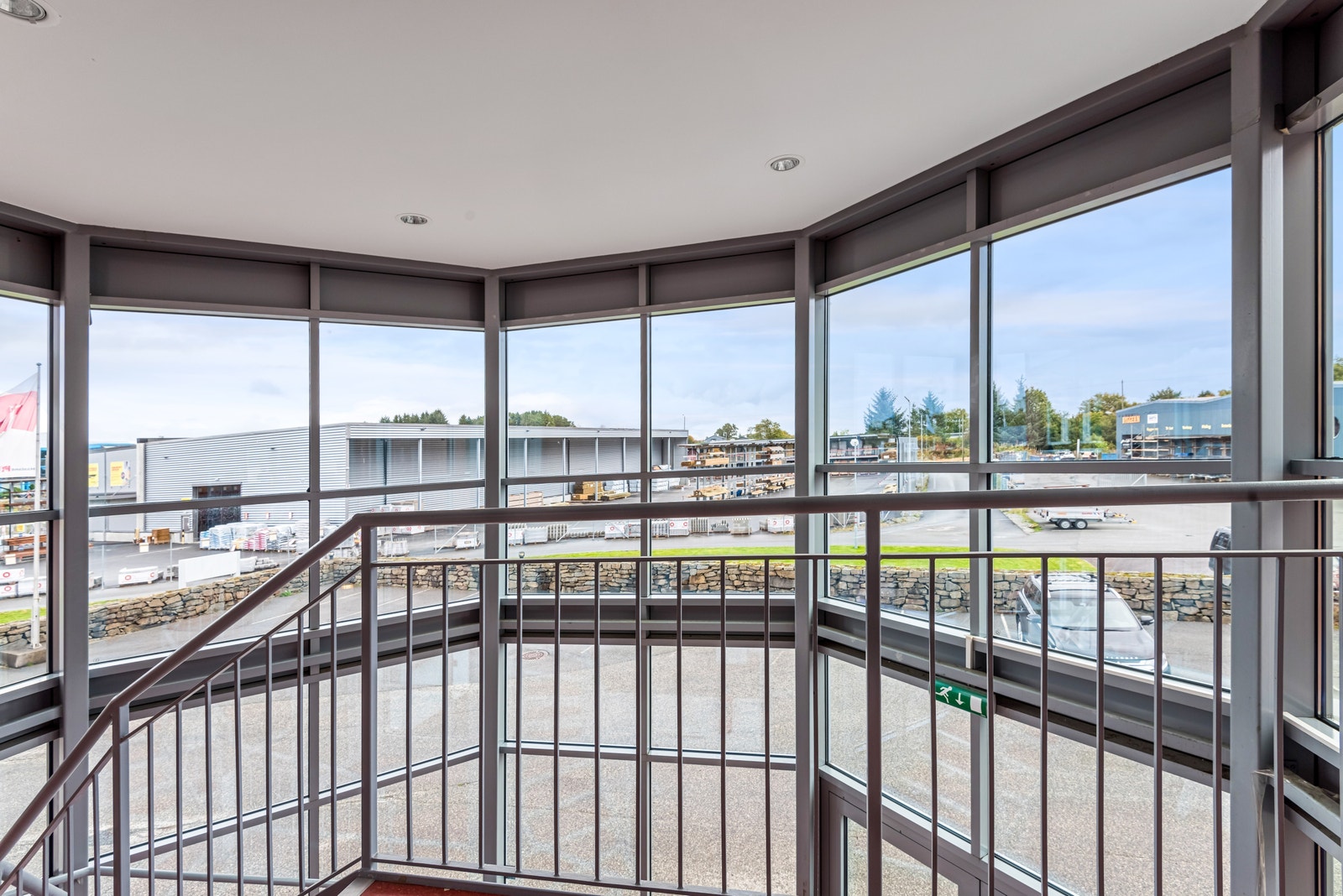 Trappehus mellom 1 og 2 etg. Galleribilde