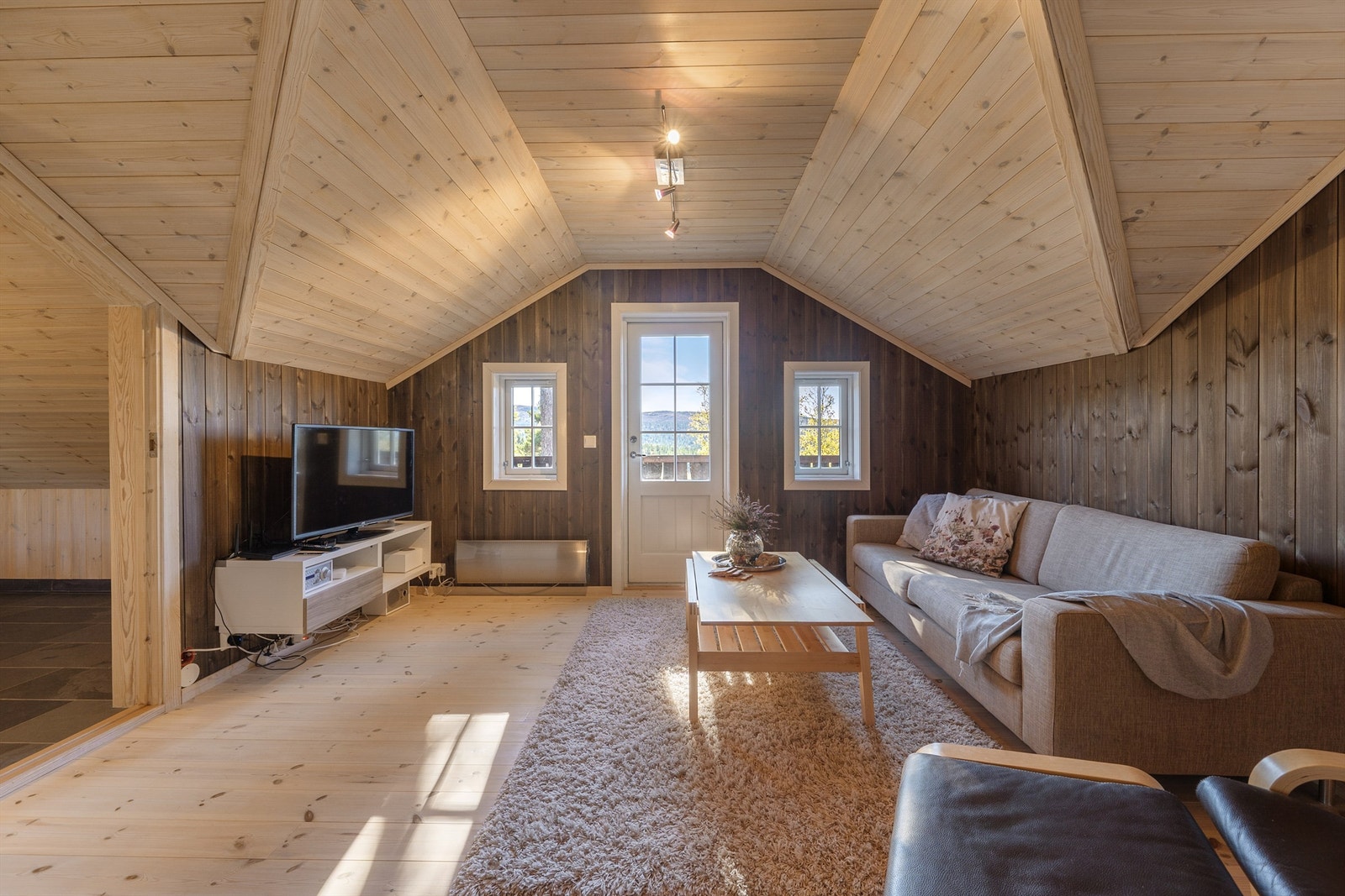 Loftwstuen har utgang til egen balkong. Galleribilde