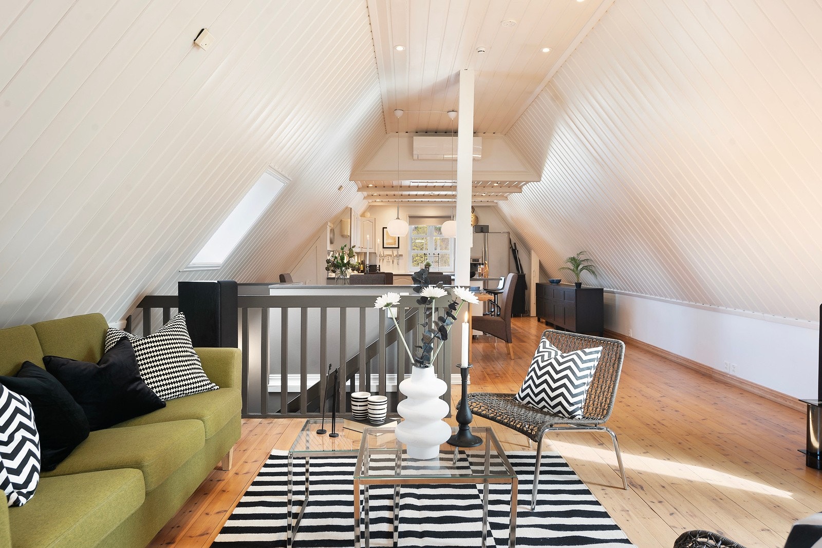 I 3.etasje er det innredet stue, kjøkken og det tredje soverommet Galleribilde