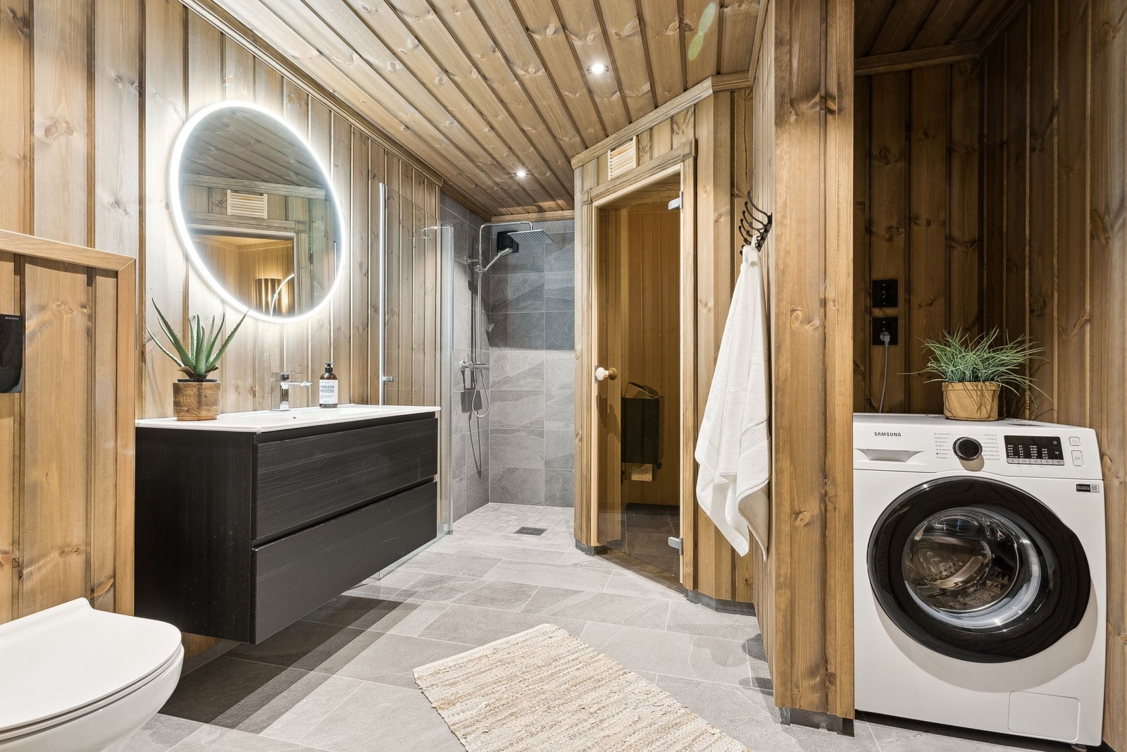 Stort bad i 1. etg med badstue Galleribilde