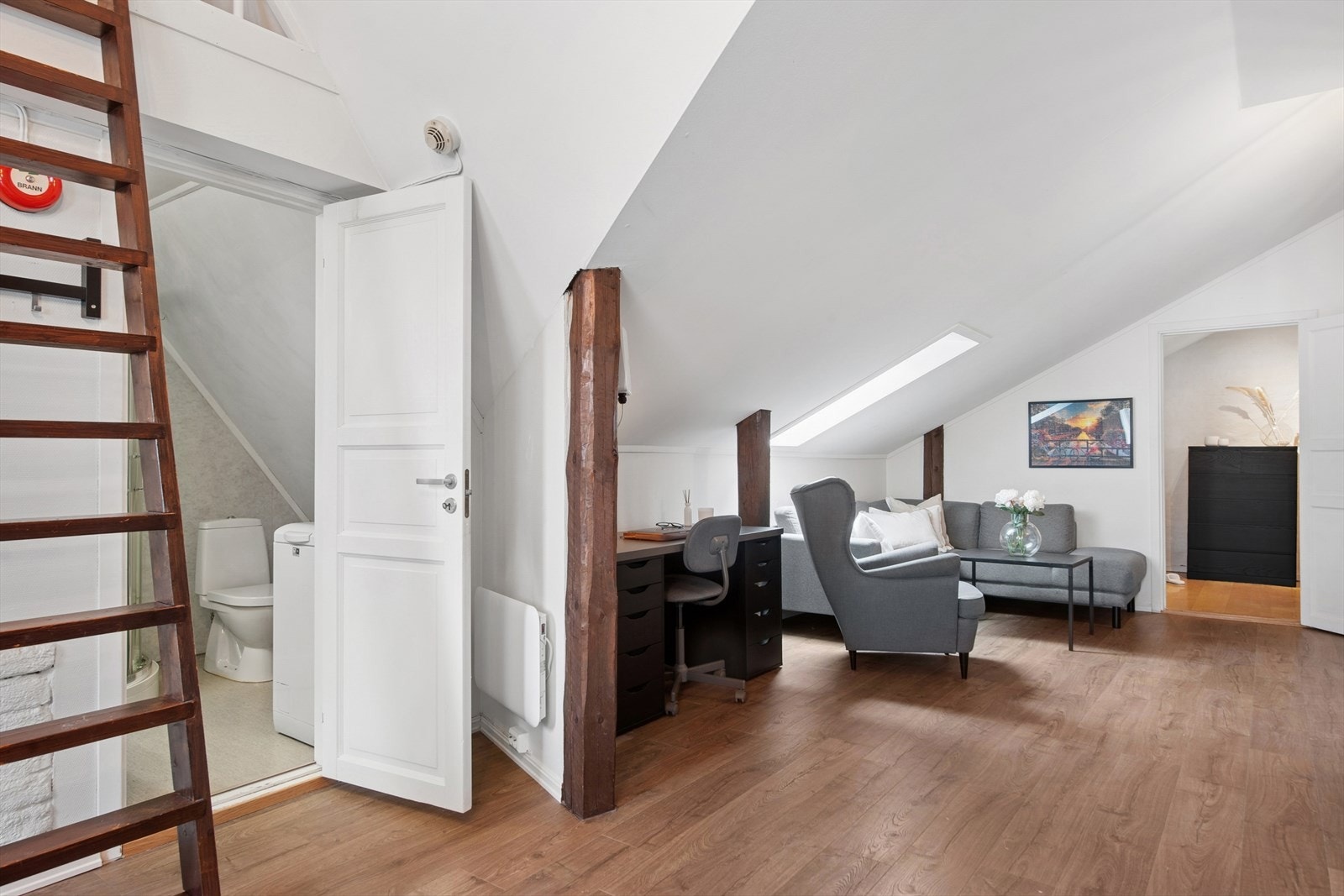 Velkommen til Hamar sentrum og en flott 2-roms leilighet i 5. etasje! Galleribilde