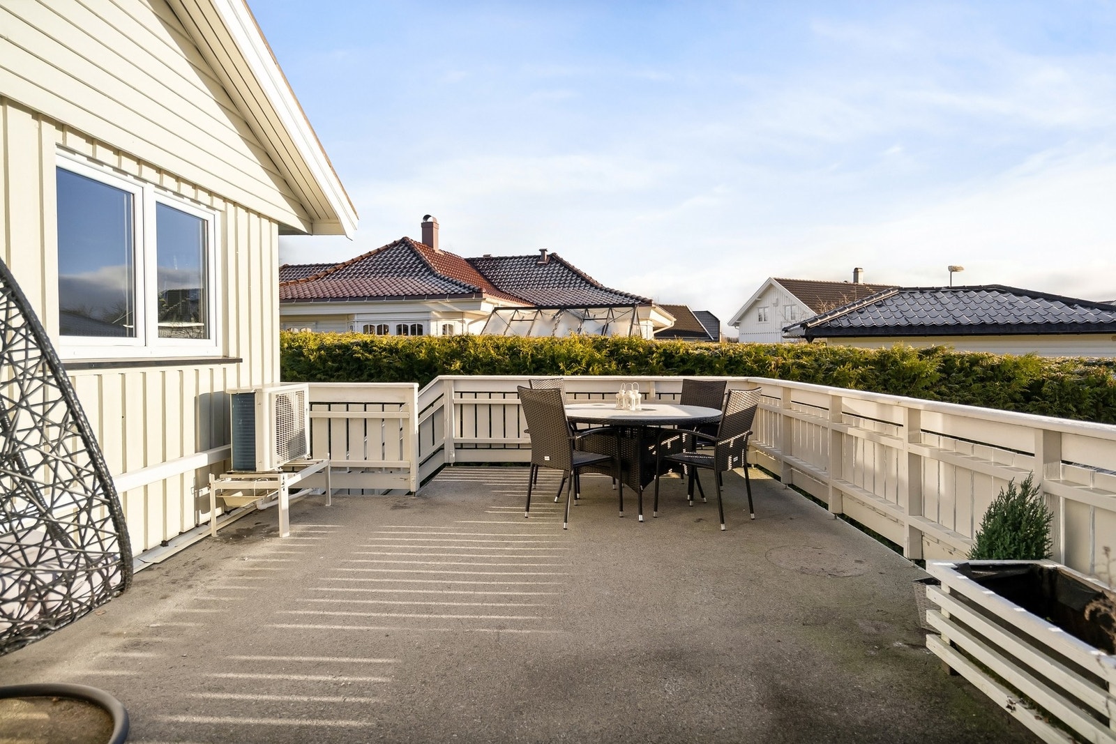 Uteplass Galleribilde