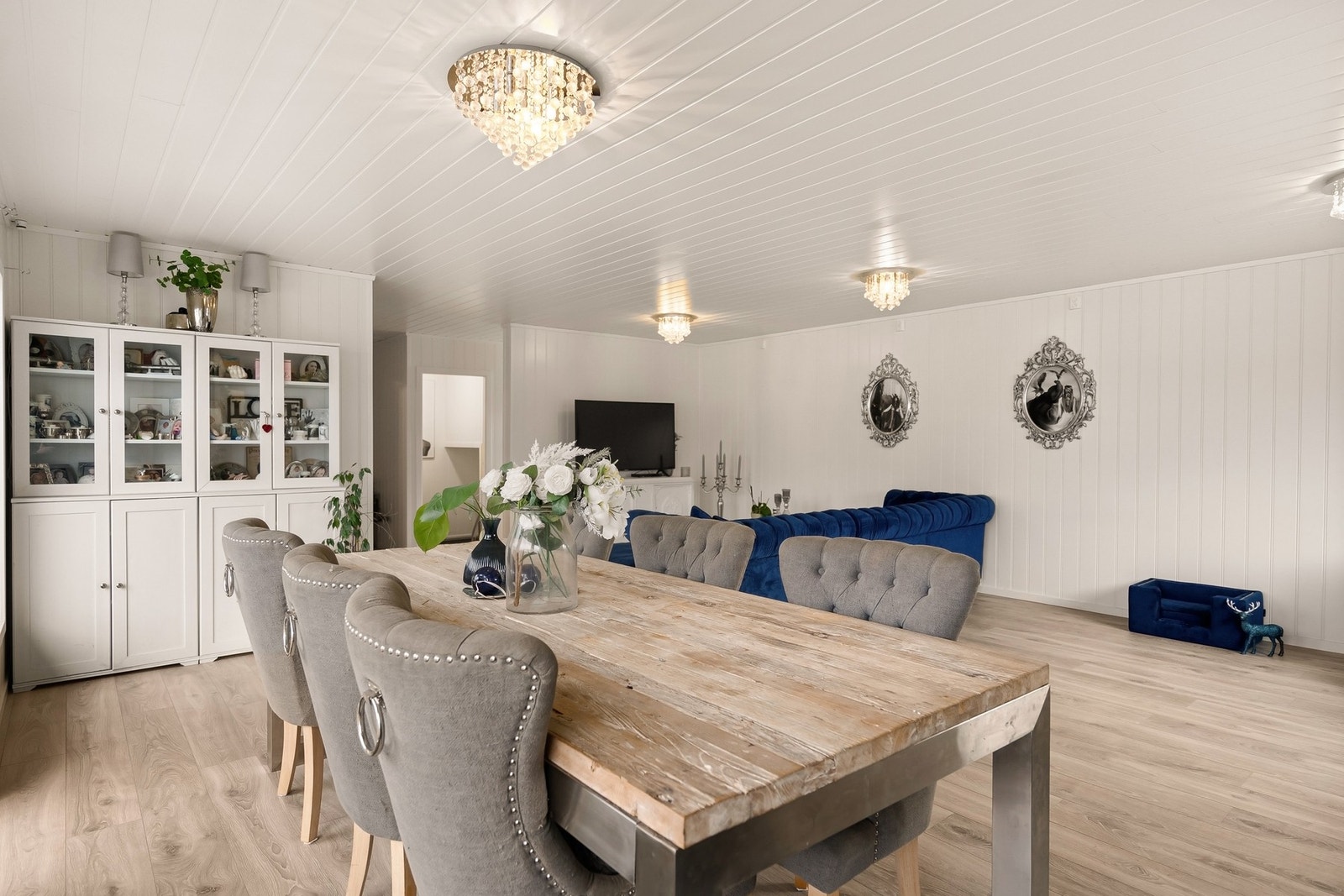 En pen og innholdsrik enebolig i etablert område Galleribilde