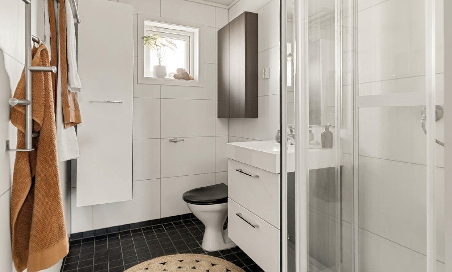 Flislagt bad Galleribilde