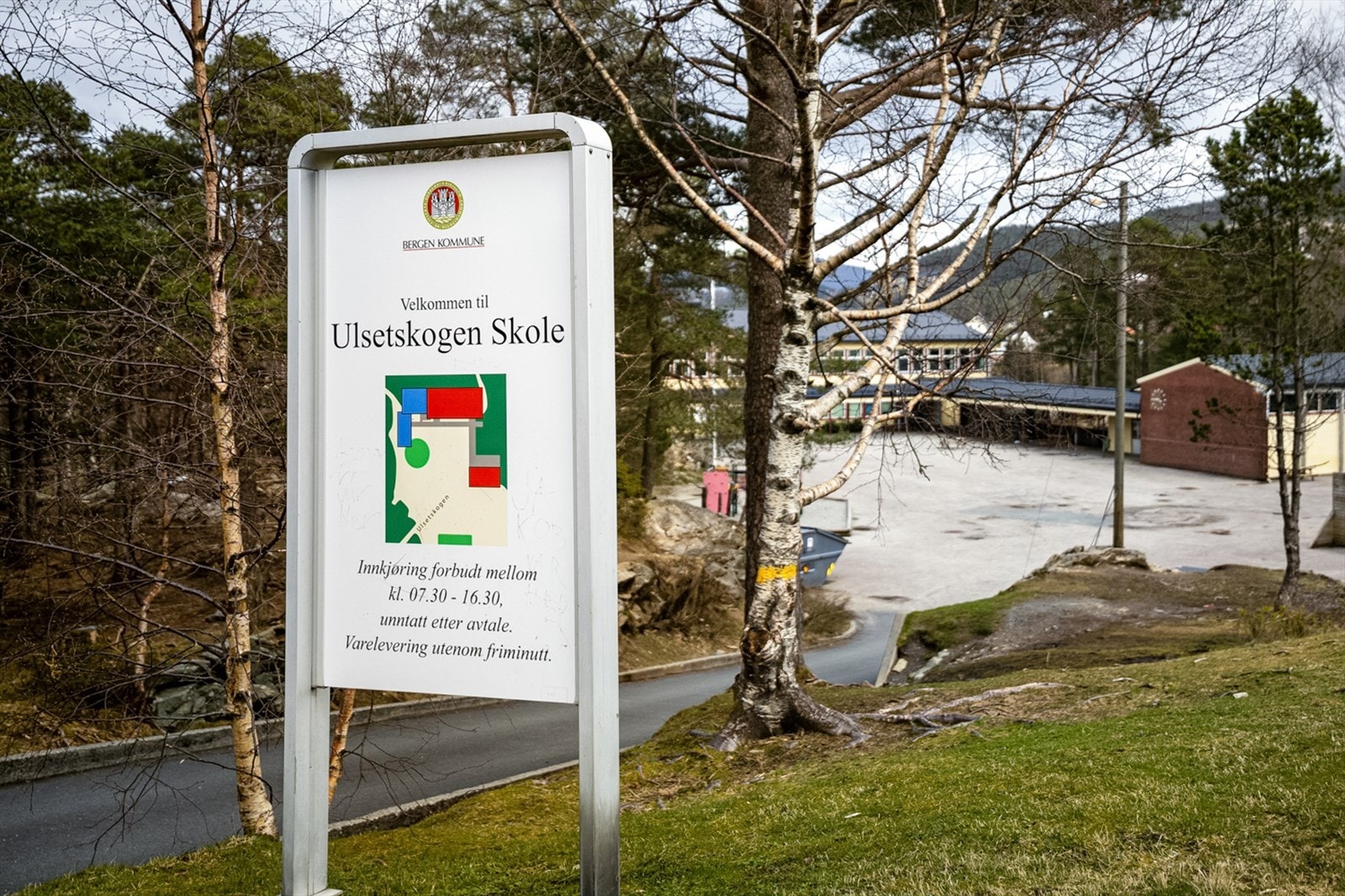 Ulsetskogen skole ligger to minutters gange fra dørstokken, og en sving lenger nede i veien ligger Ulsetskogen barnehage Galleribilde