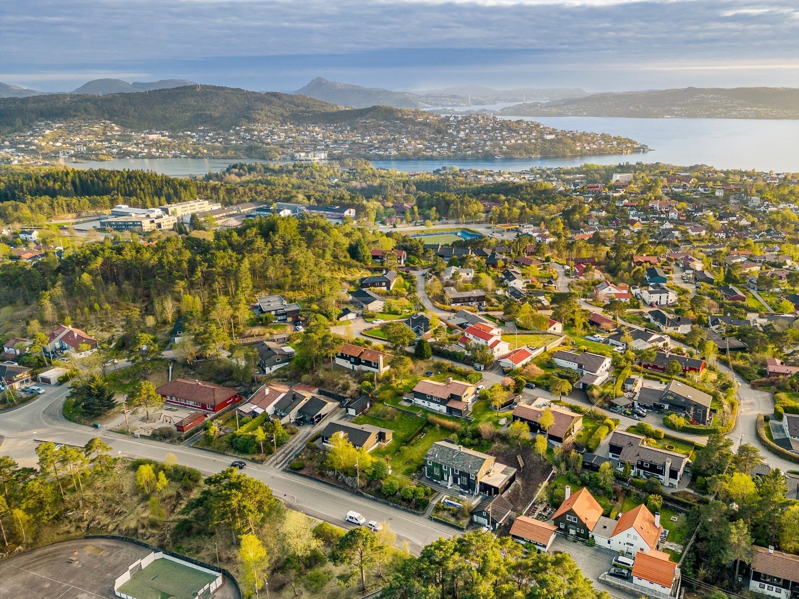 Velkommen til Ulsetåsen 21 - presentert av Eiendomsmegler Norge v/ Martin Raknes Galleribilde