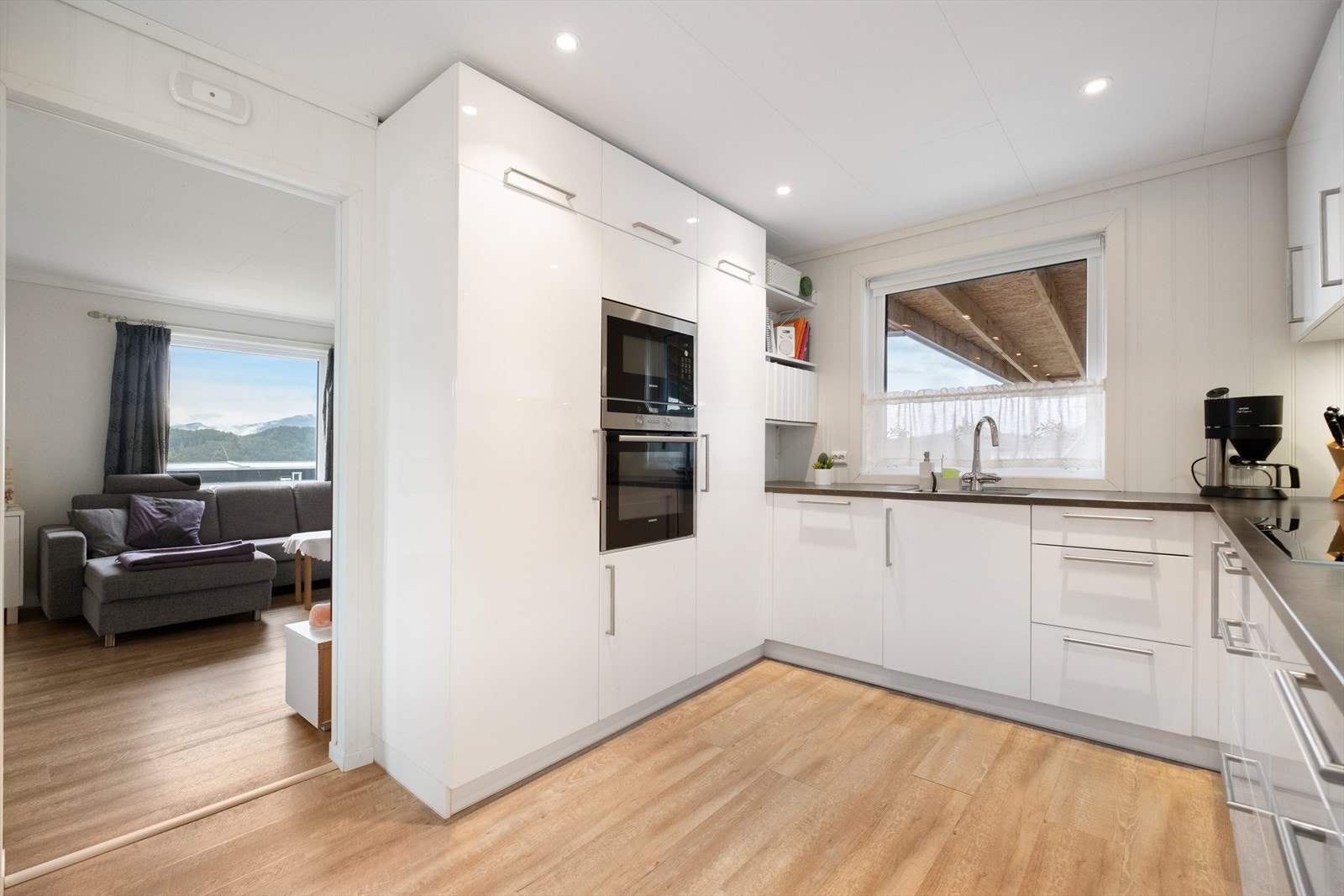 Downlights som gir godt med lys i rommet Galleribilde