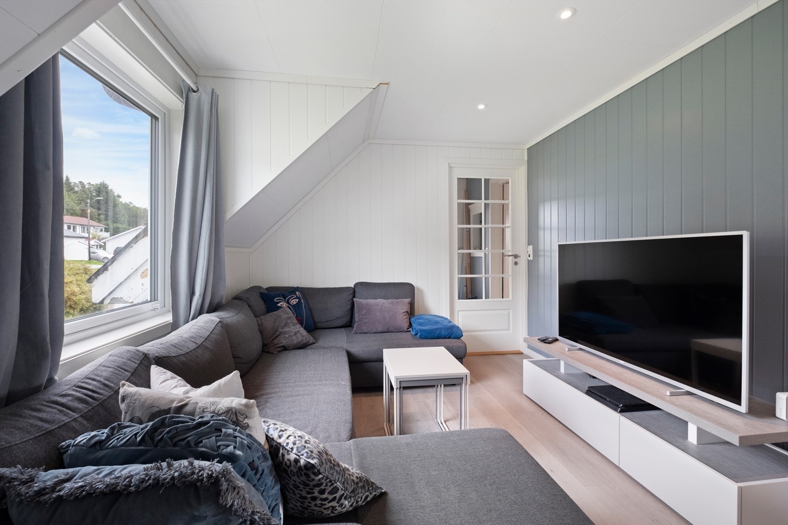 Loftstue Galleribilde