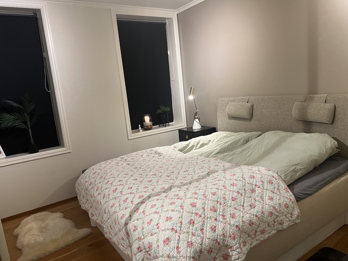 Soverom 1 med 180 cm seng Galleribilde