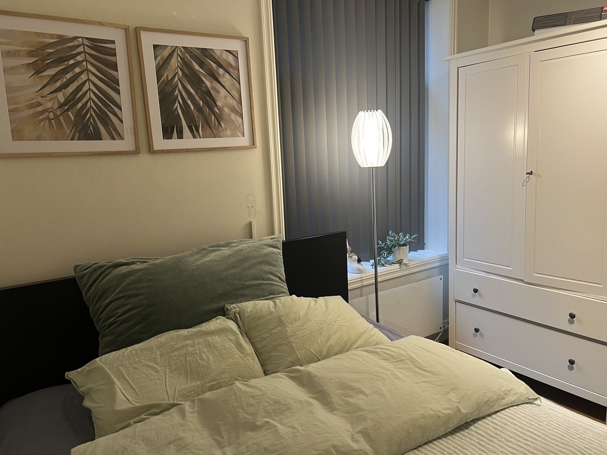 Soverom 2 med garderobeskap Galleribilde