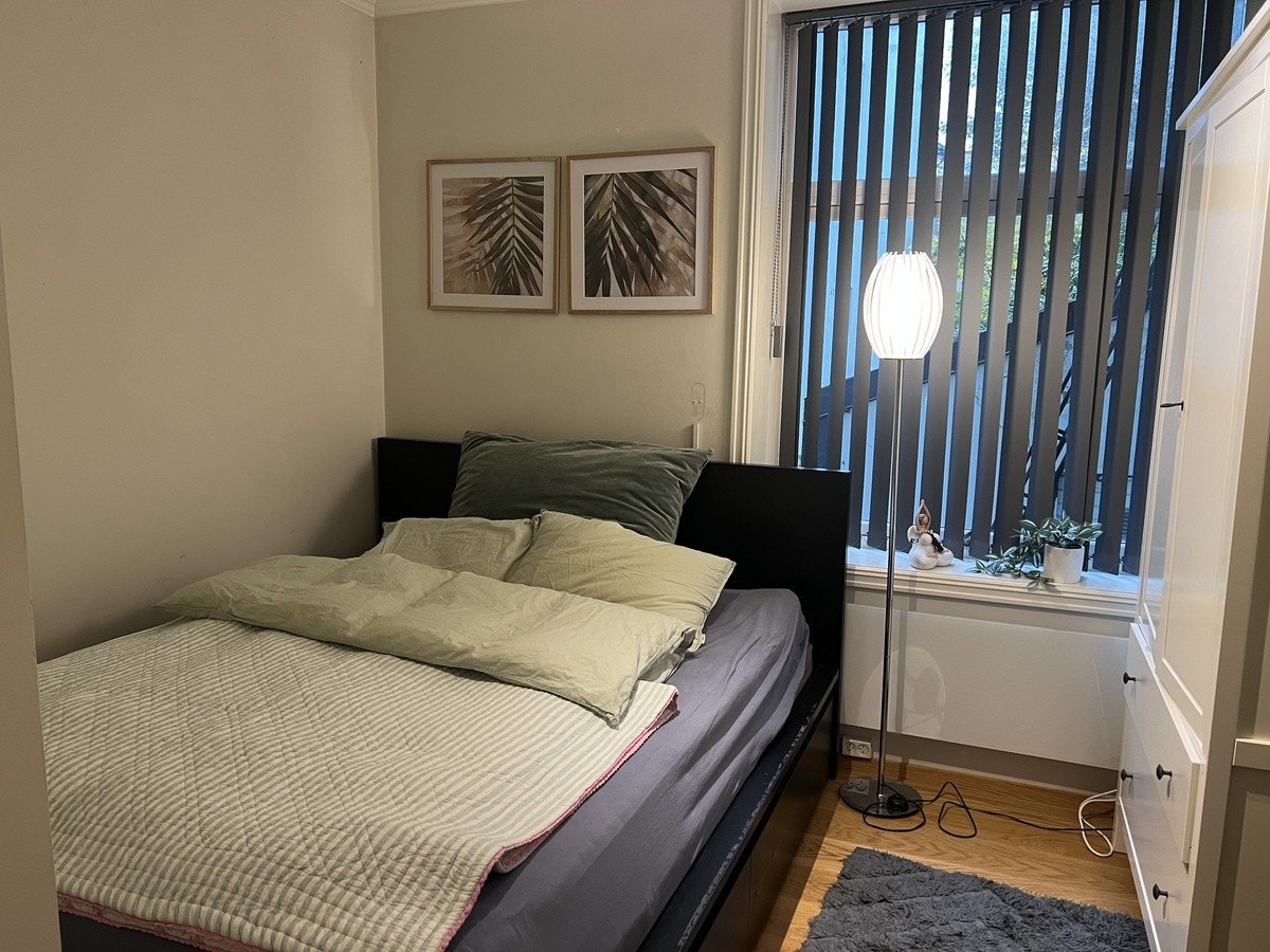 Soverom 2 med 150 cm seng Galleribilde