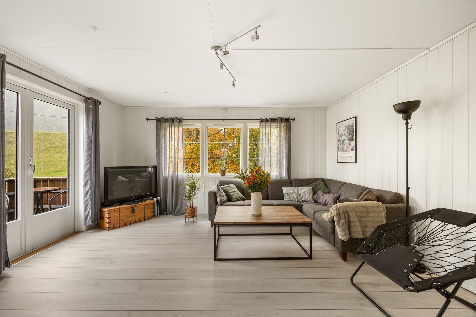 Stue - ca 20 kvm. Galleribilde