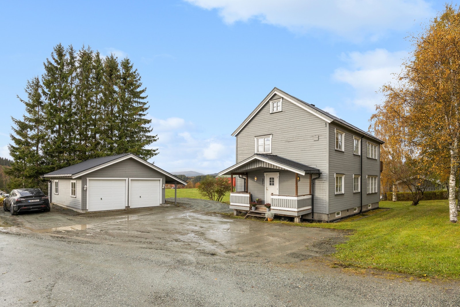 Boligen er i dag fullt utleid til seks studenter, fordelt på seks separate leiekontrakter. Den samlede leieinntekten utgjør kr 30.500,- per måned. Galleribilde