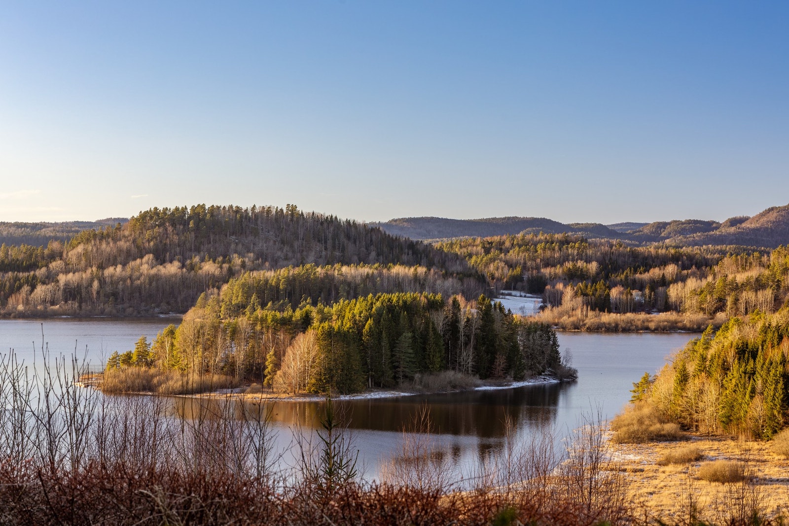 Panoramautsikt over Åsrumvannet Galleribilde