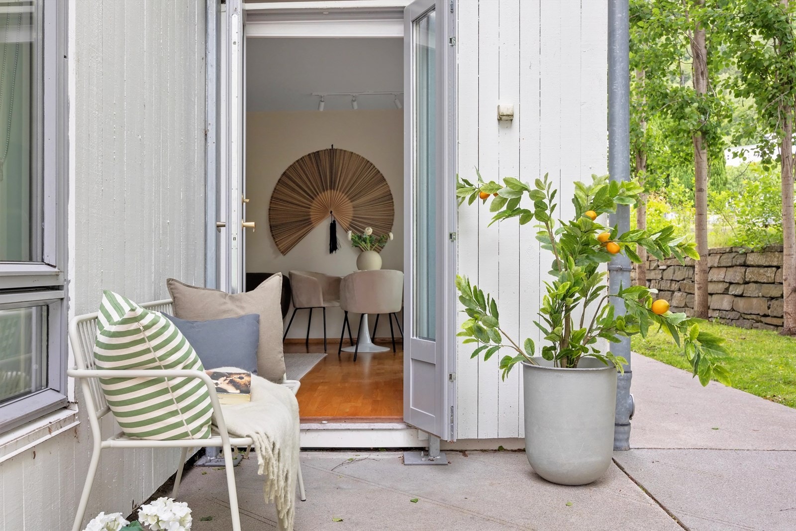 Koselig uteplass hvor en kan nyte frisk luft! Galleribilde