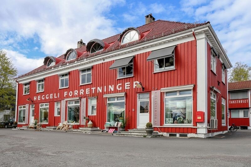 Bilde fra nr. 2 ( Hegglibakken 4 ligger bak nr. 2) Galleribilde