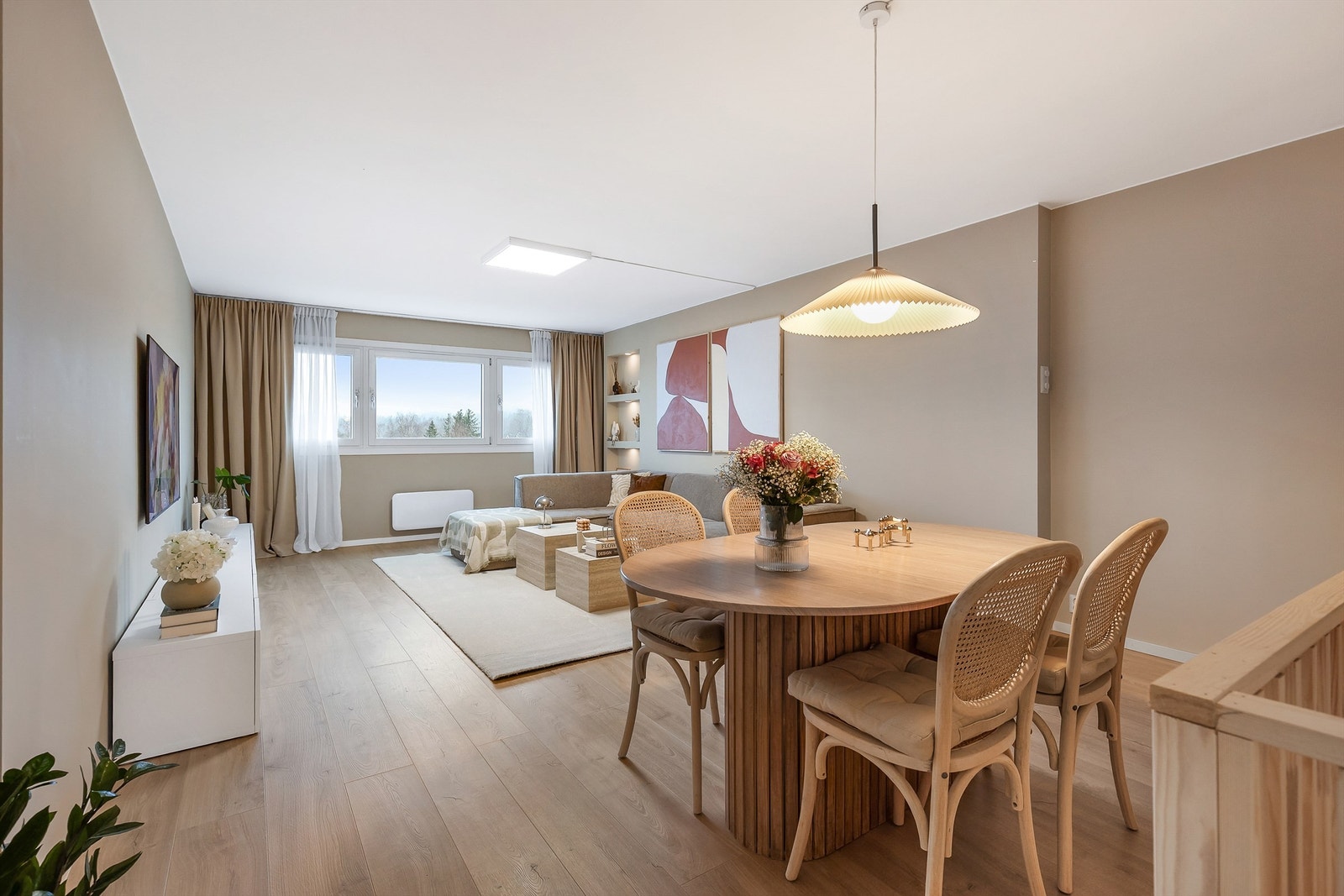 Robin Lauritzen v/ Krogsveen har gleden av å presentere Rødtvetveien 16! Foto: Pål Aanerud Galleribilde