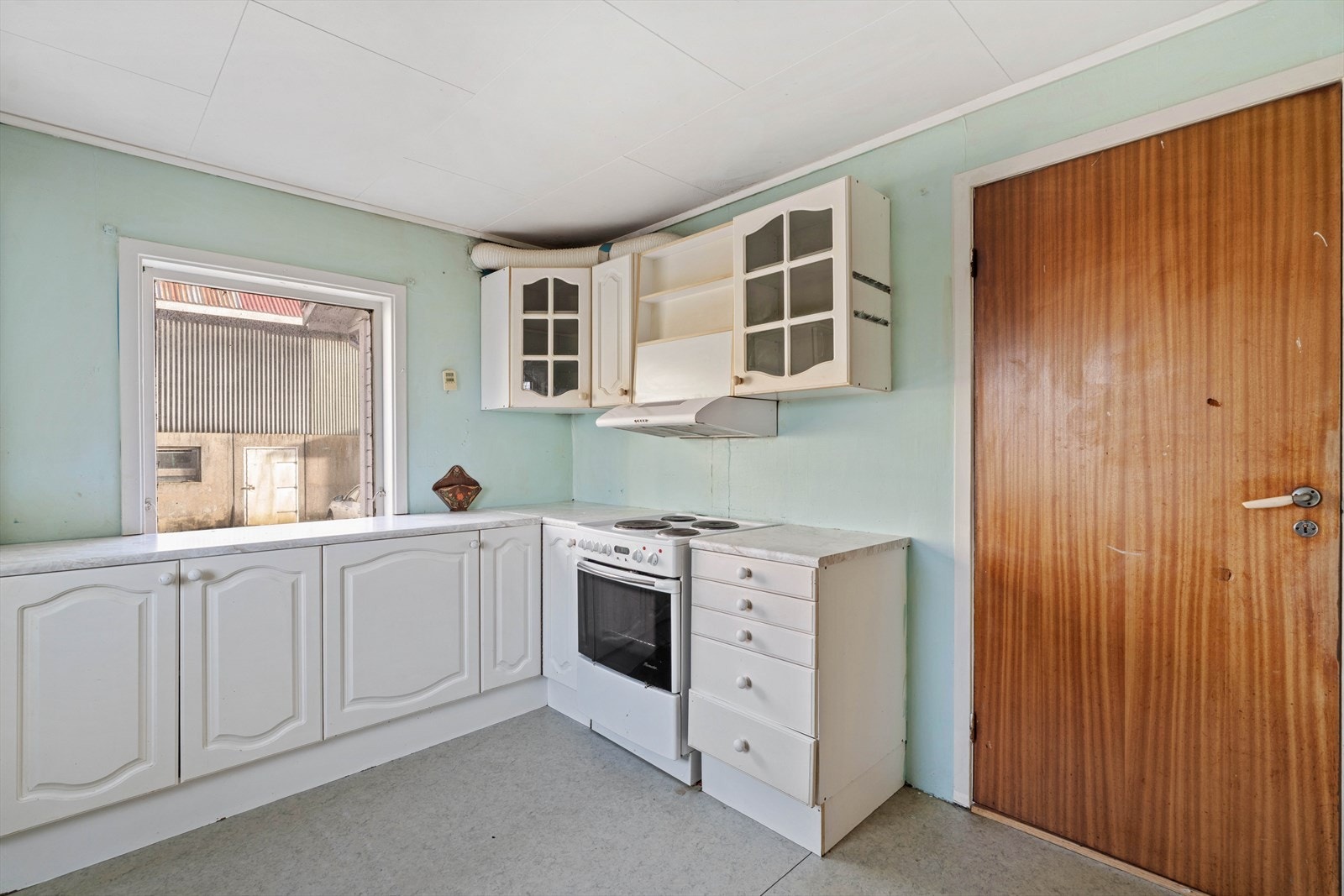 Stort kjøkken. Galleribilde