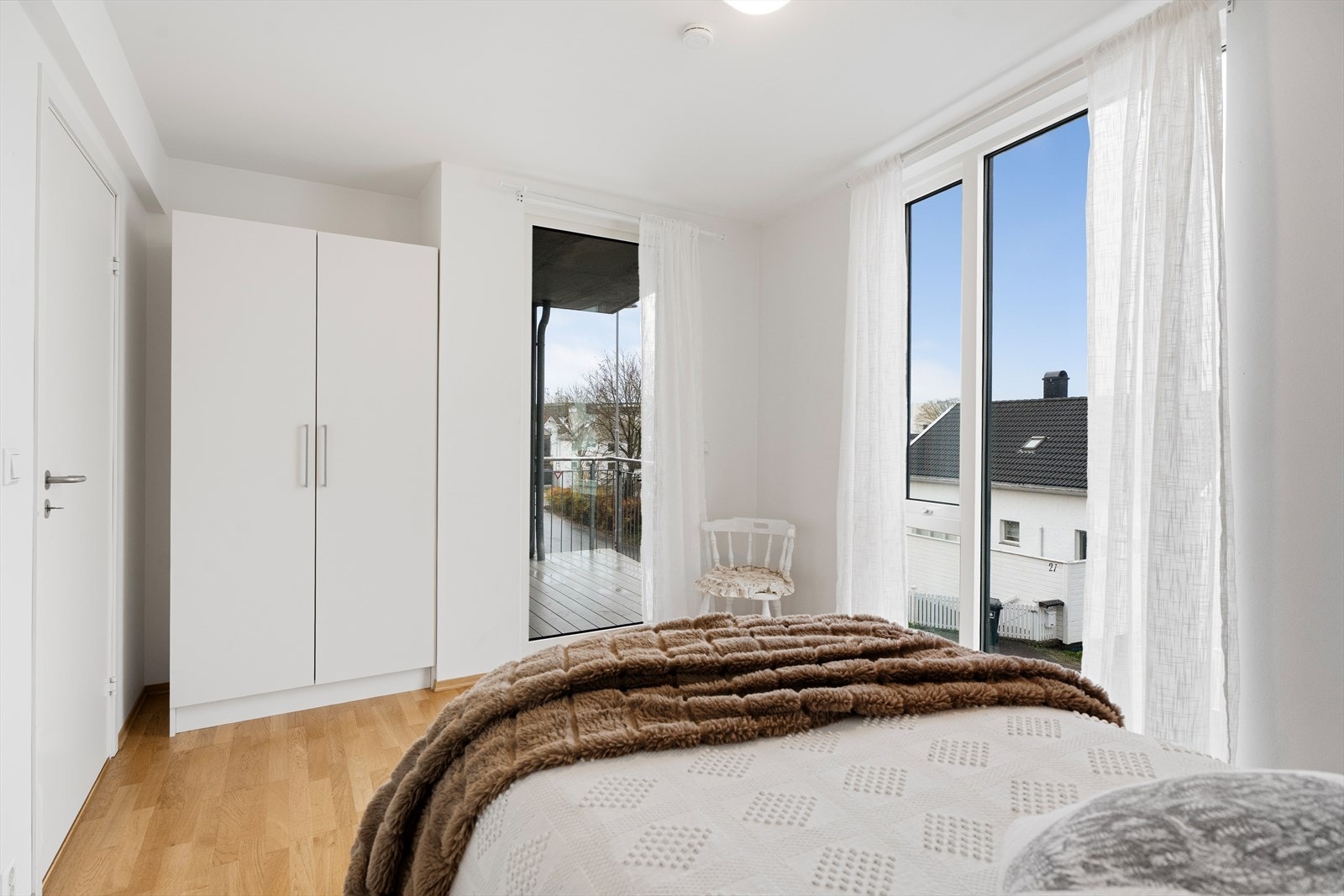 Soverom nr. 1 har også utgang til terrasse mot nord Galleribilde