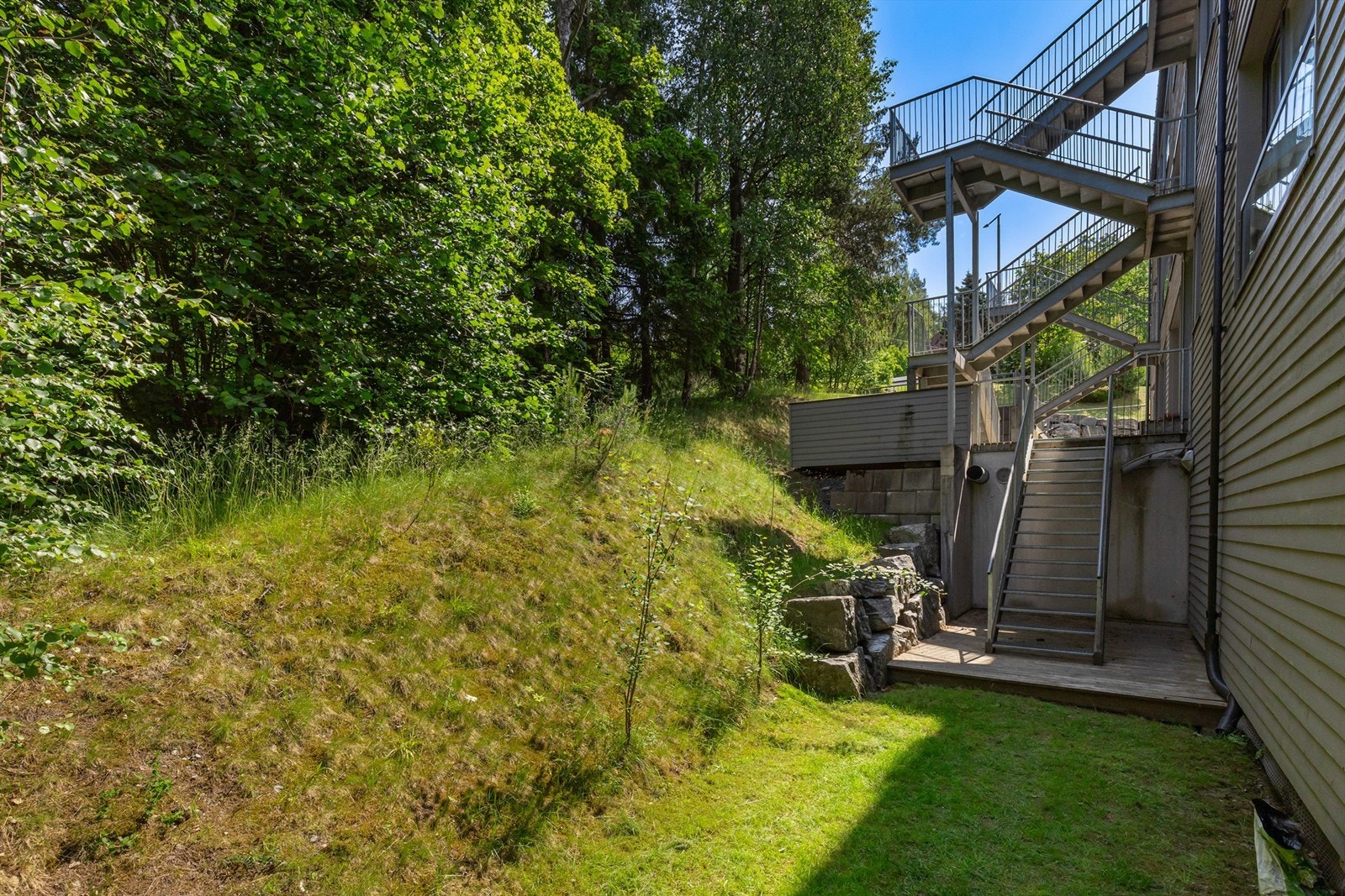Herfra er det også adkomst til en felles takterrasse til disposisjon for beboerne. Galleribilde