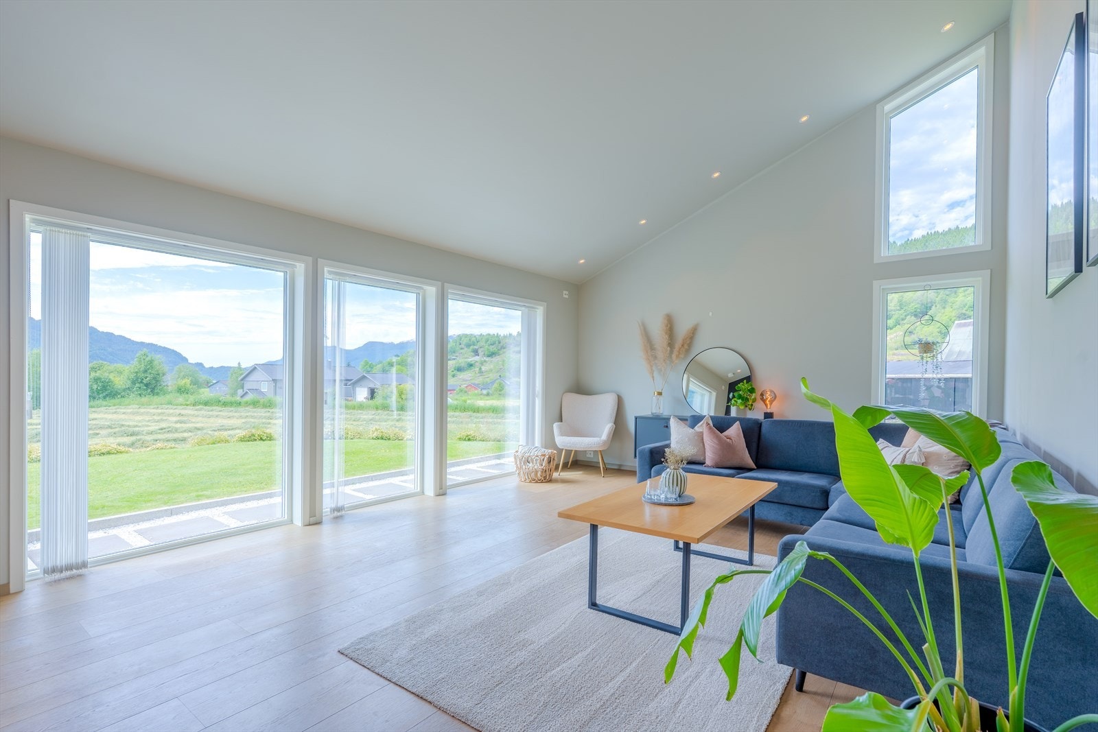 Åpen og landlig utsikt Galleribilde