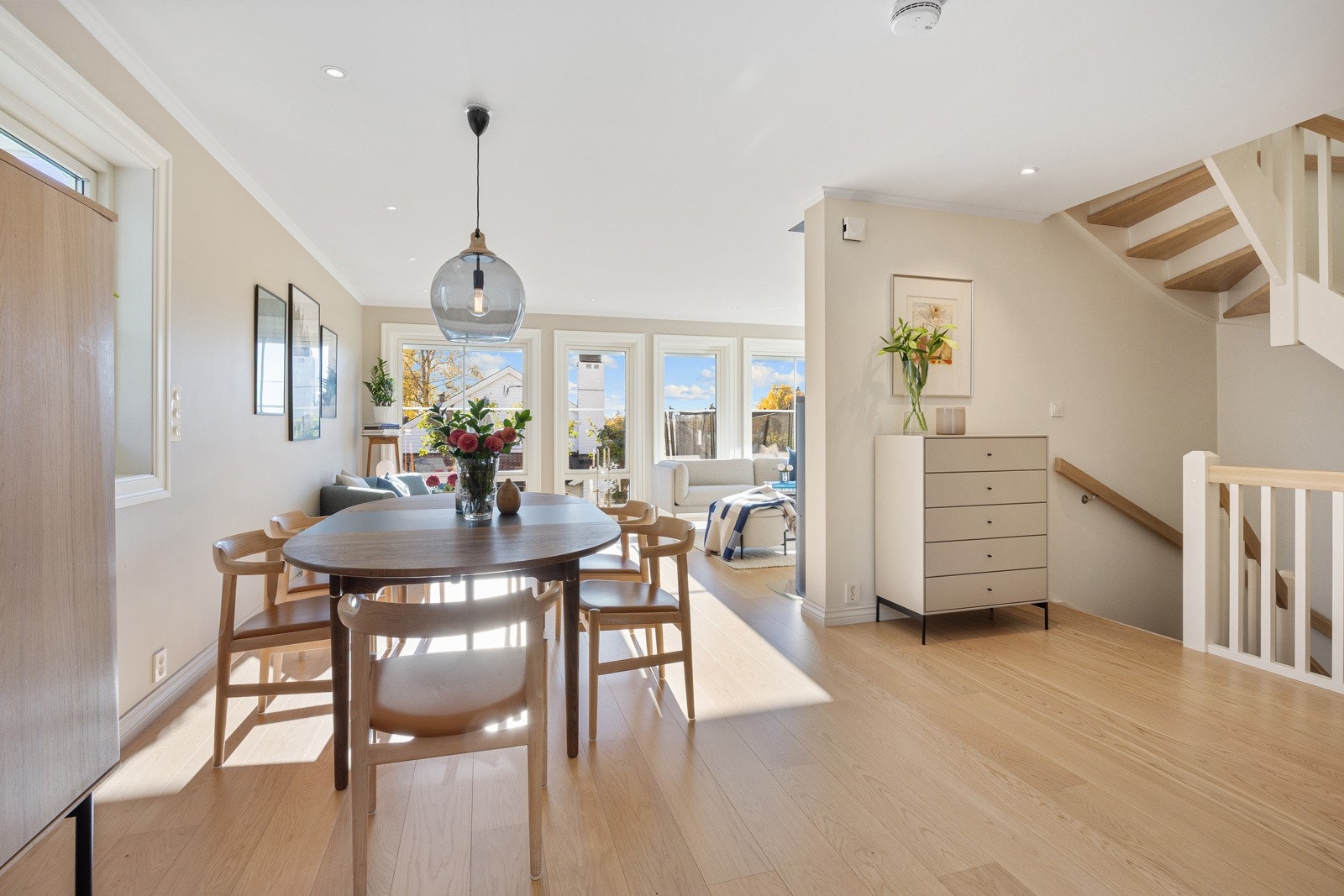 Spiseplass. Galleribilde