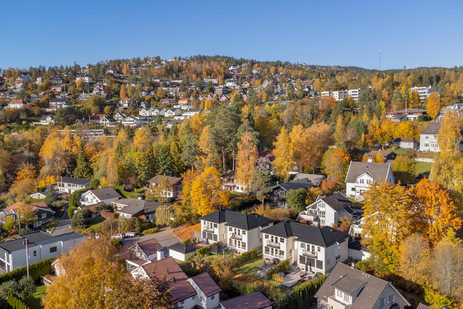 Området er av mange ansett som meget attraktivt med nærhet til både byen og marka. Galleribilde