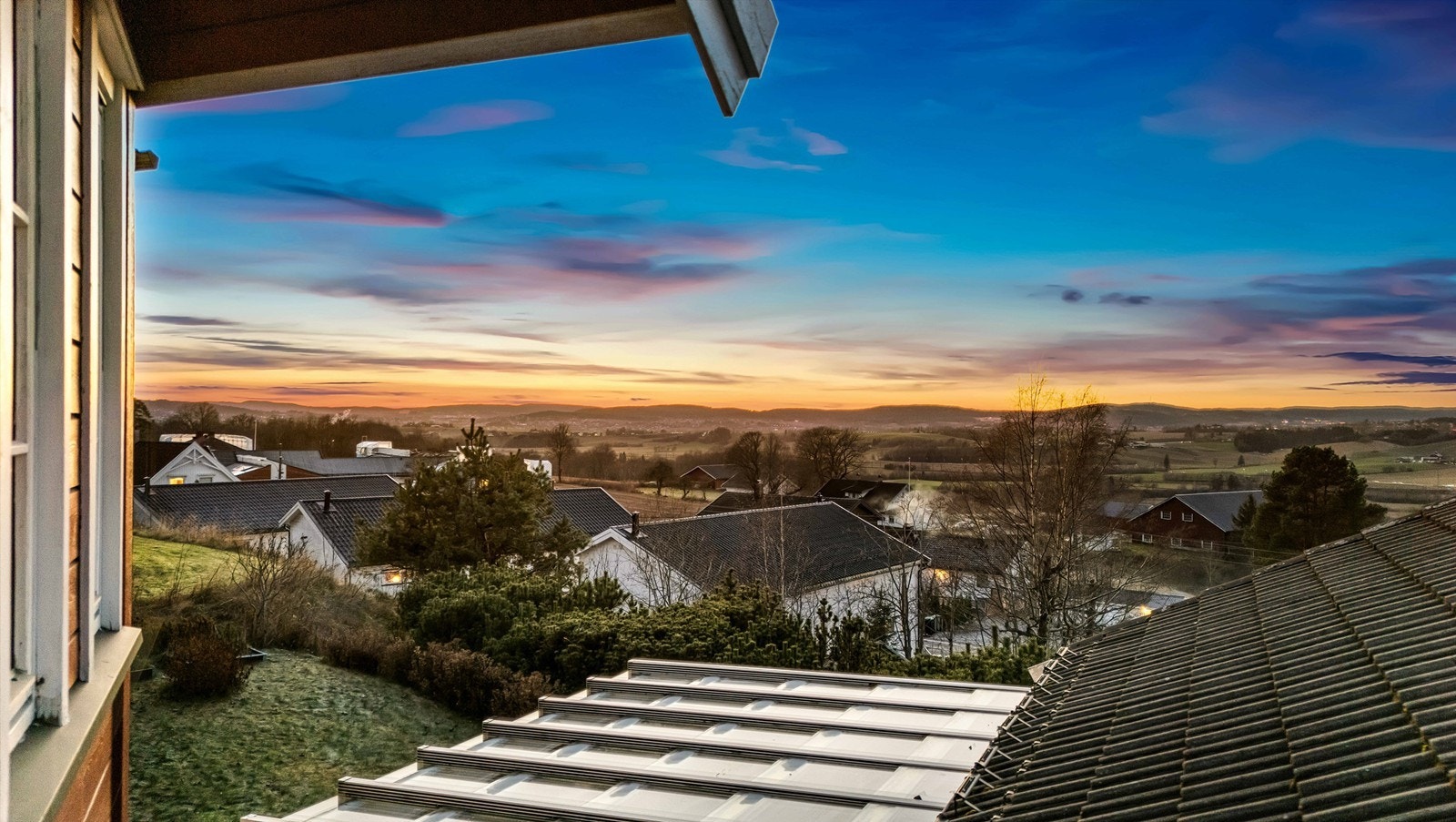 For pendlere er beliggenheten praktisk, med toget fra Leirsund stasjon til Oslo S på godt under 30 minutter. Galleribilde