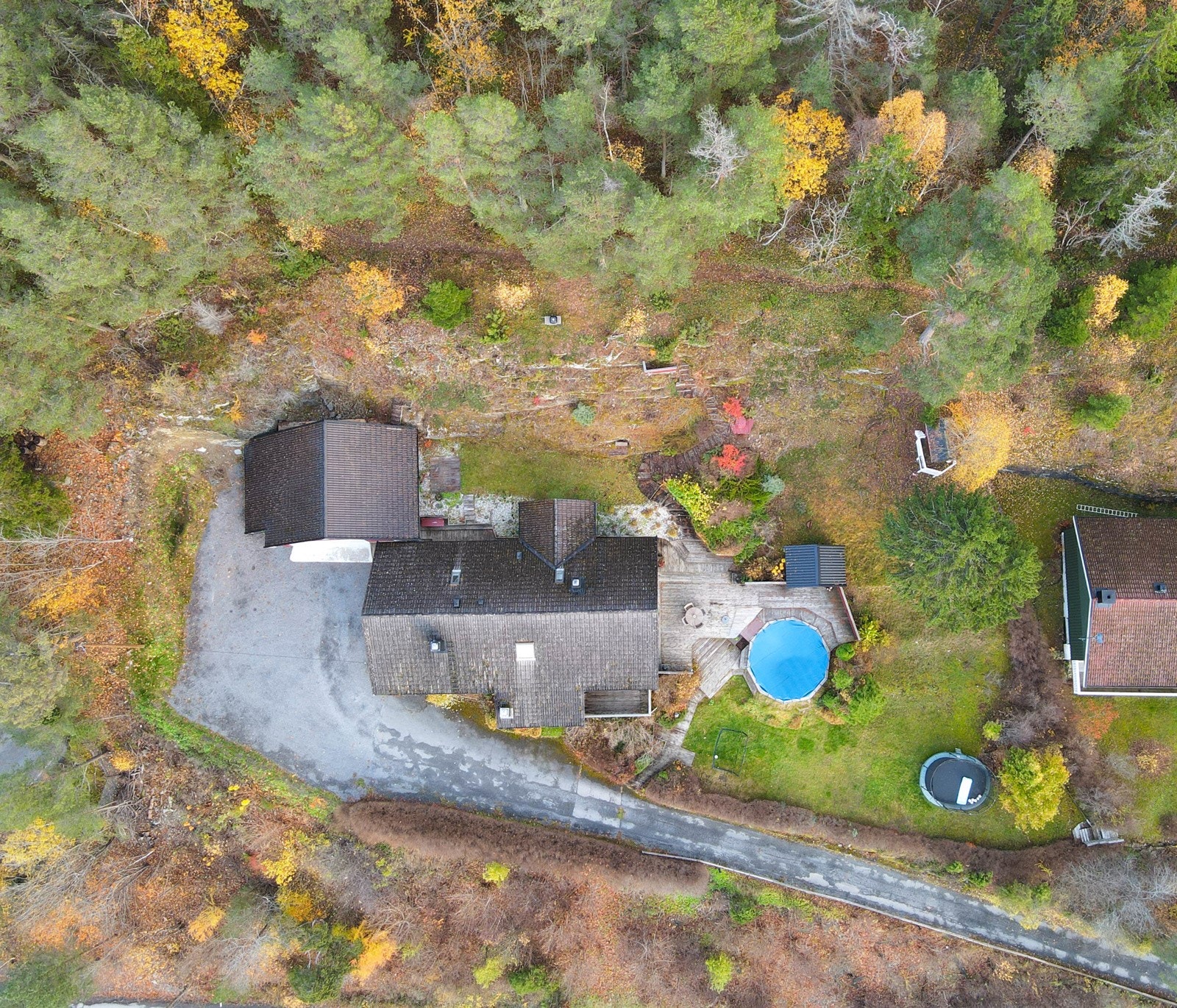 Unik eiendom på ca 3 mål. Galleribilde