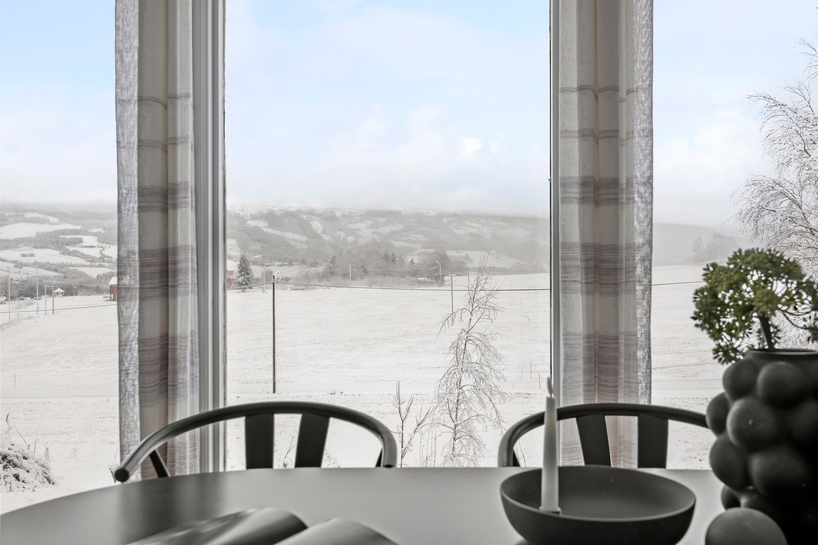 Utsikt fra spisebordet! Galleribilde