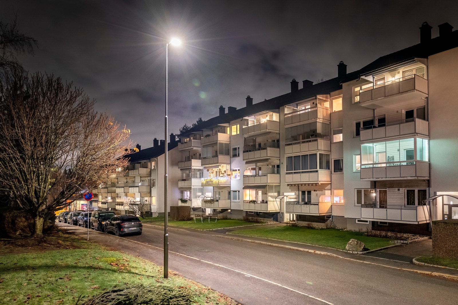 Leiligheten ligger i et attraktivt og veletablert boligområde på Lambertseter. Galleribilde