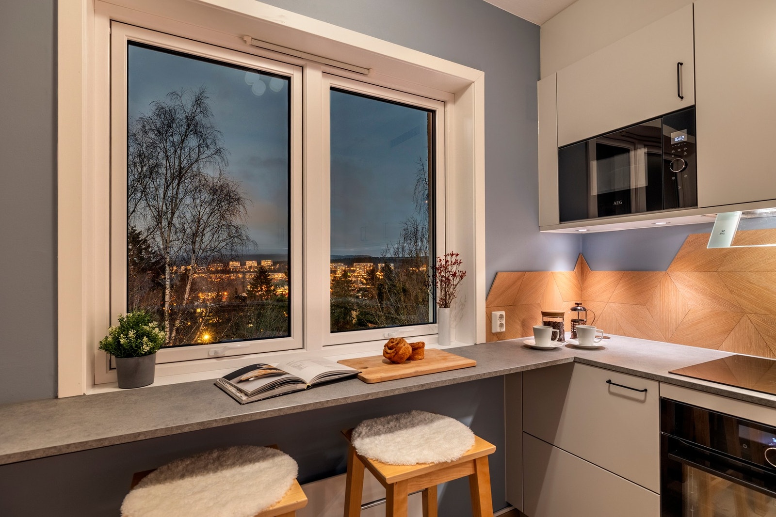 Herfra kan du nyte en nydelig utsikt utover området. Galleribilde